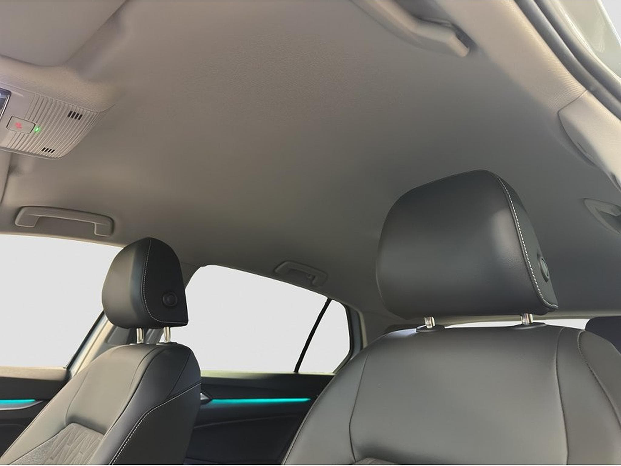 VW Golf (2025) - Photo 21