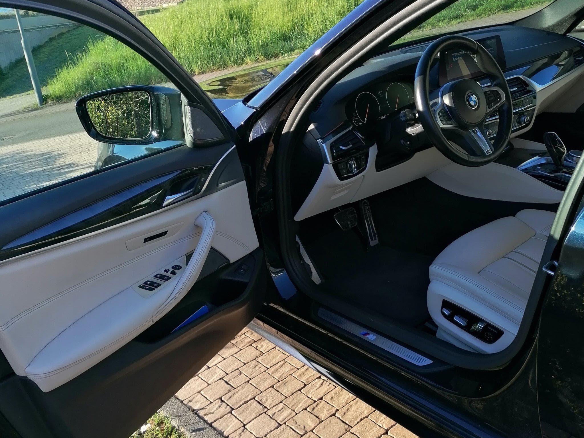 BMW 530 XDrive (2019) - Photo 8