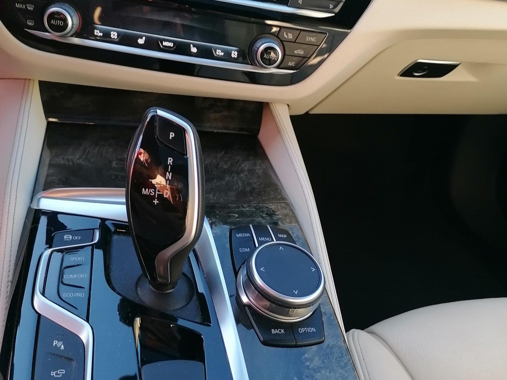 BMW 530 XDrive (2019) - Photo 13