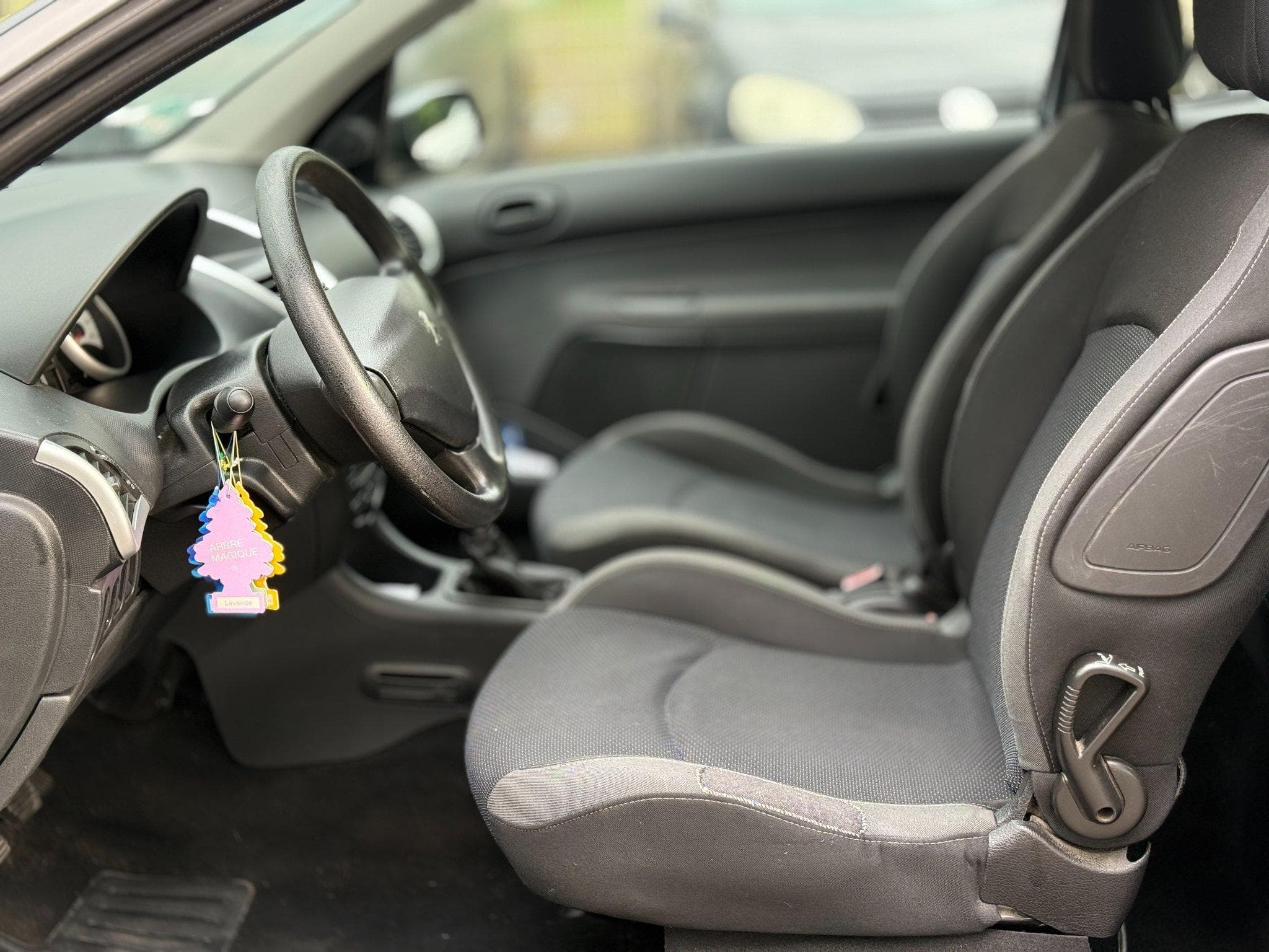 Peugeot 206+ 1.4 (2009) - Photo 9