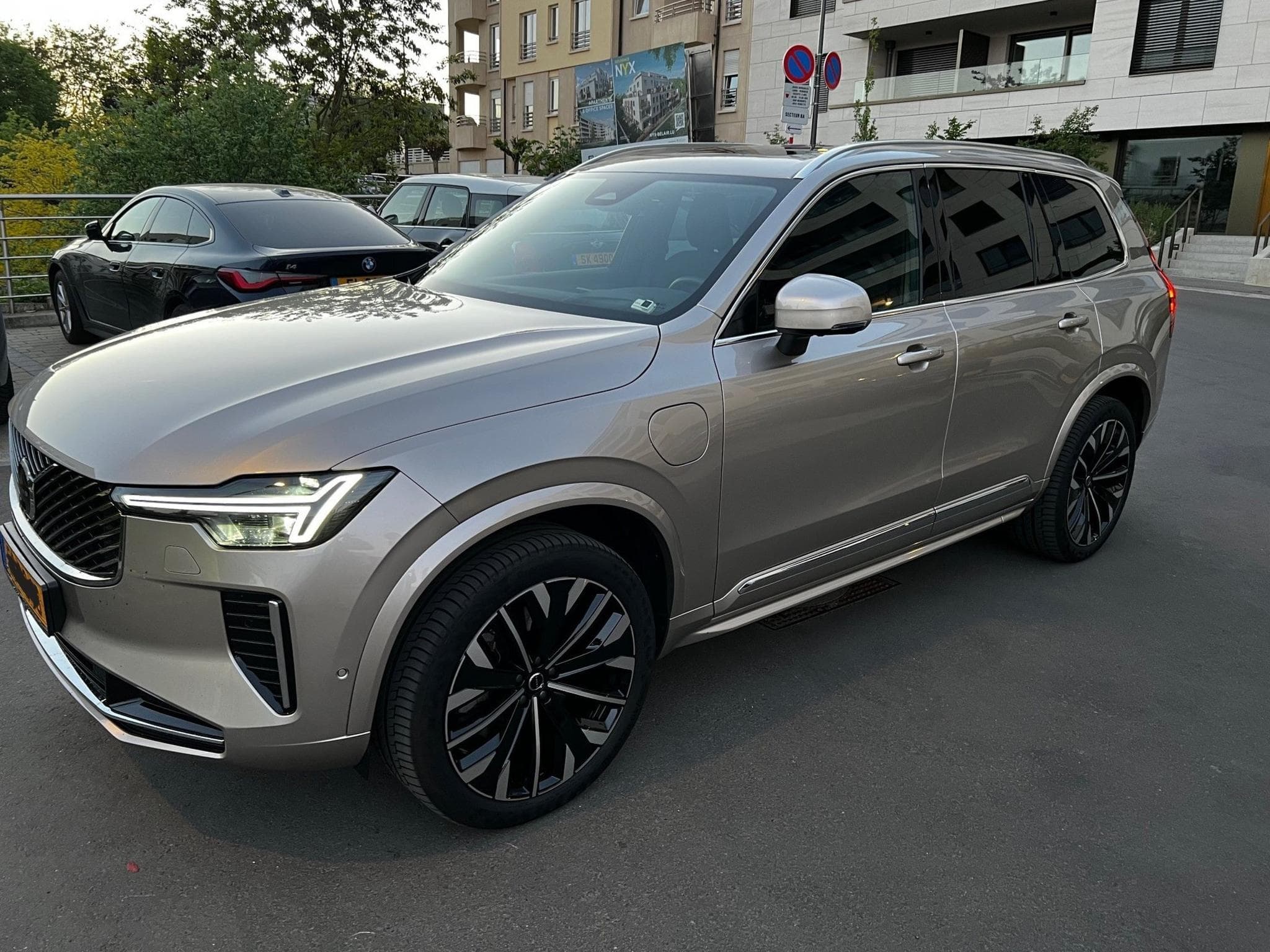 Volvo XC90 (2025) - Photo 1