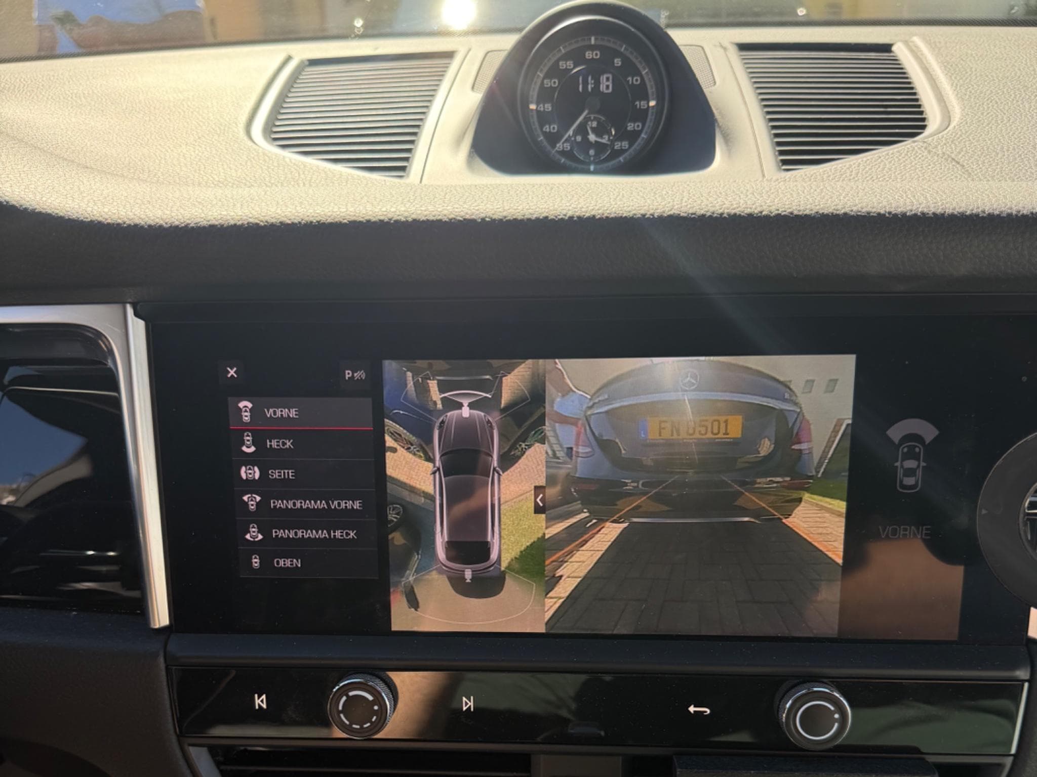 Porsche Macan S (2022) - Photo 13
