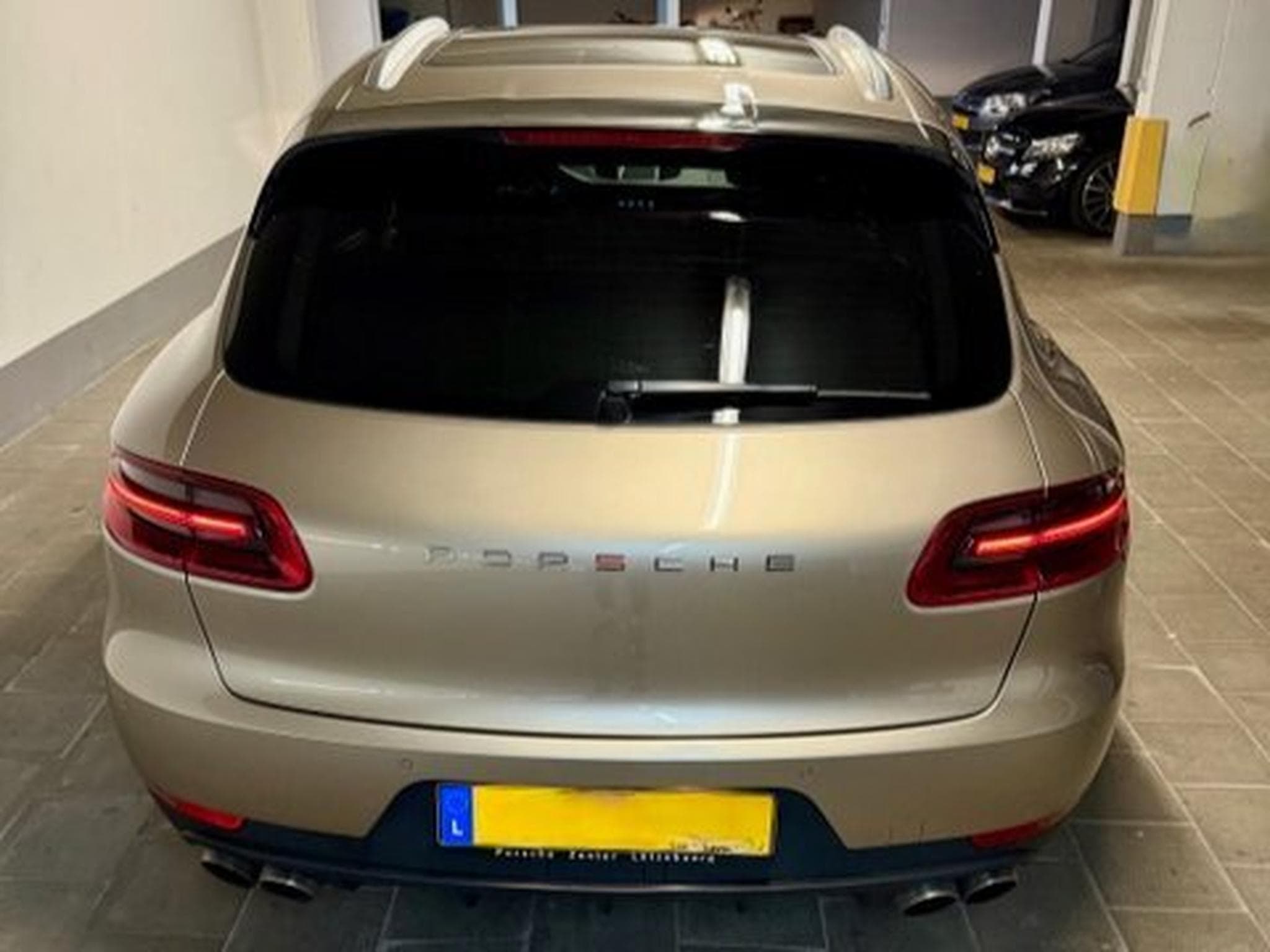 Porsche Macan Macan S (2016) - Photo 2