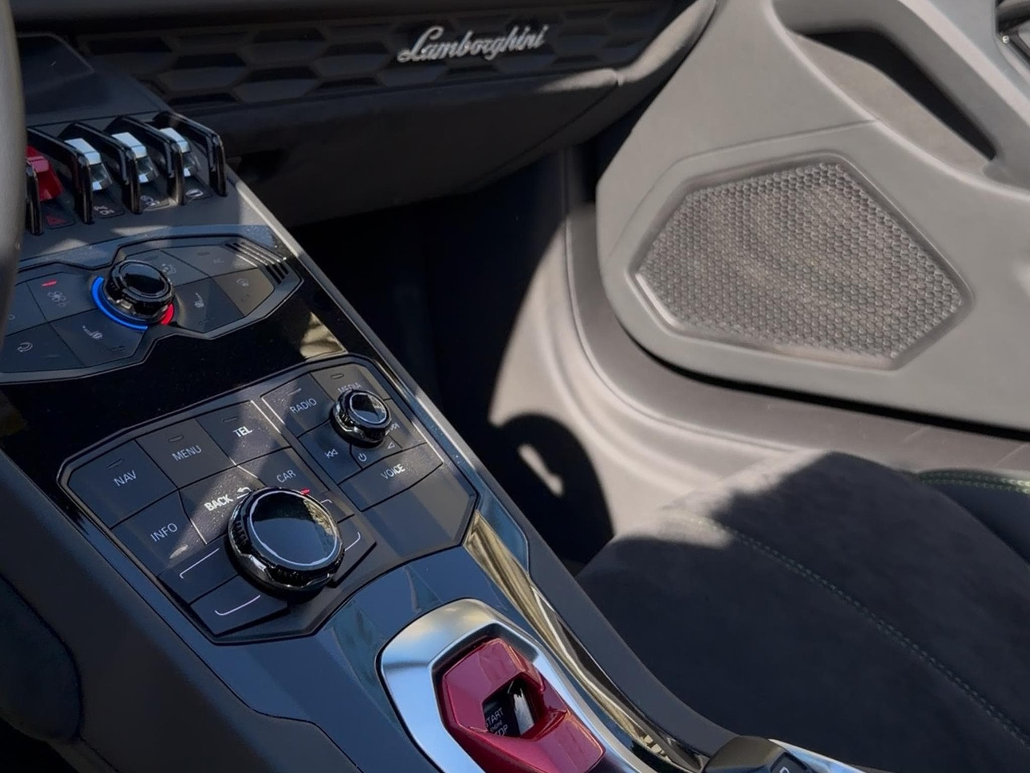 Lamborghini Huracán Spyder (2018) - Photo 6