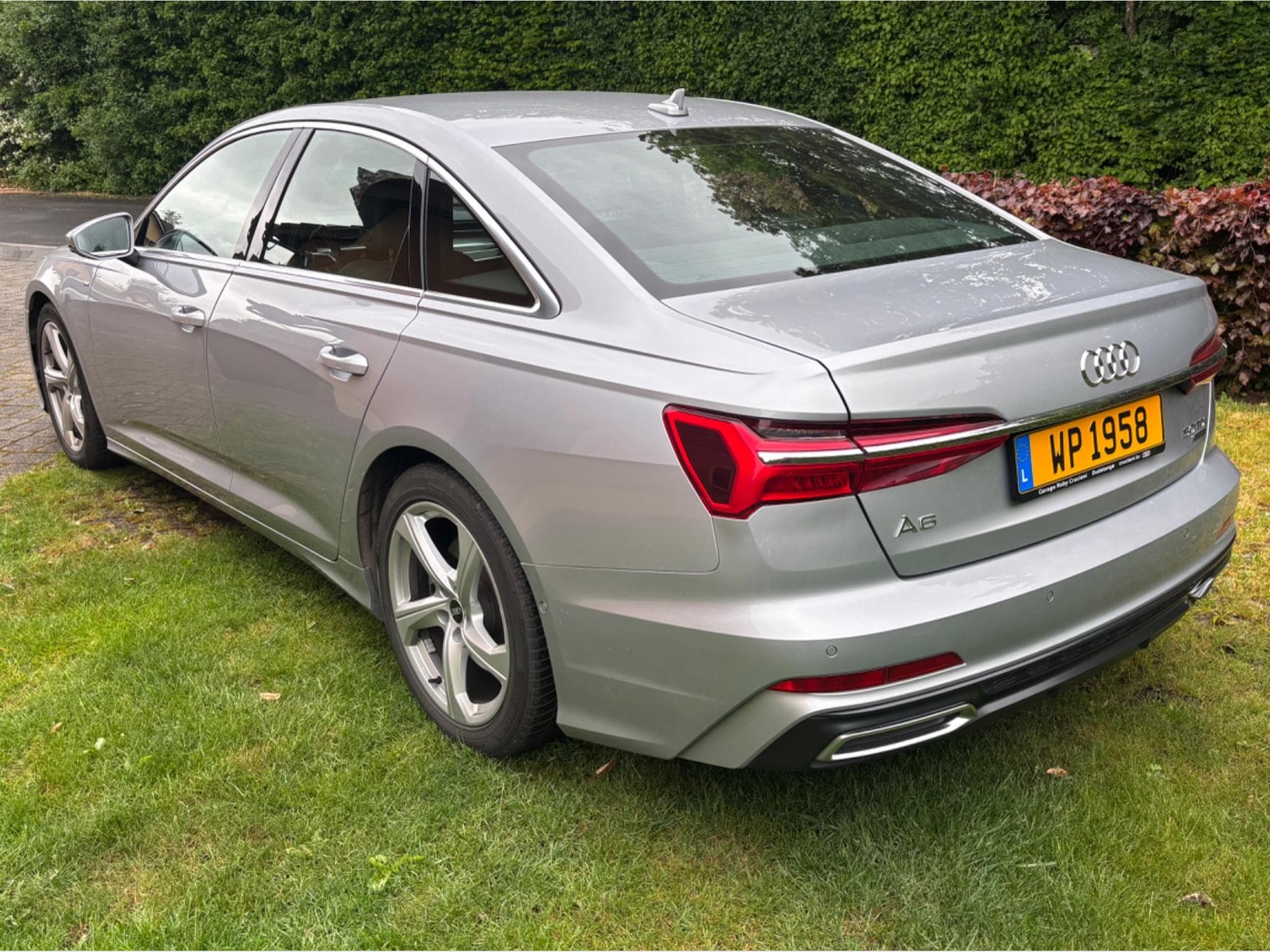 Audi A6 S-line (2021) - Photo 2