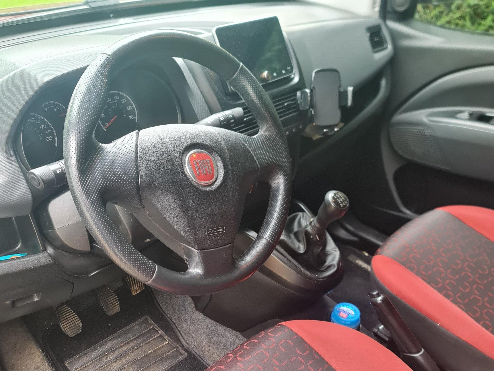 Fiat Doblo (2010) - Photo 3