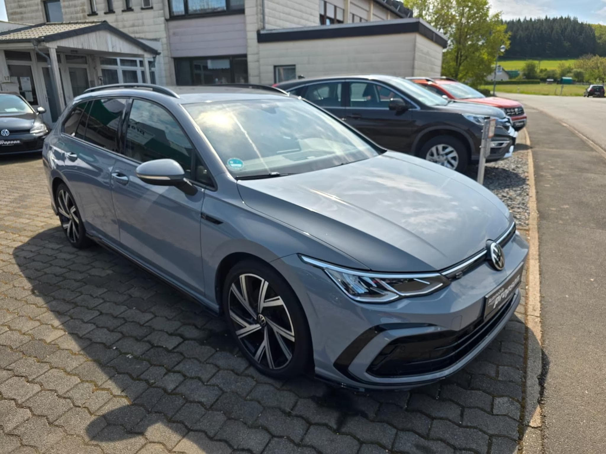 VW Golf VIII Variant 2.0 TDI R-Line (2021) - Foto 2