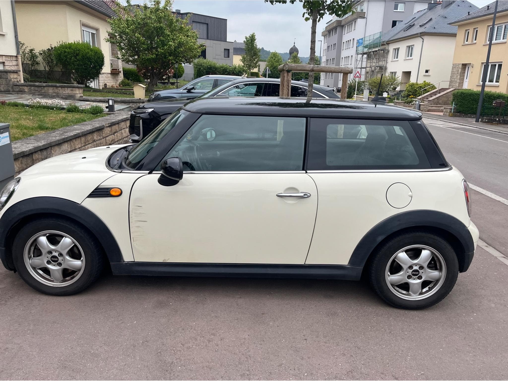 Mini Cooper 1.6 D 109CV R56 (2008) - Photo 2