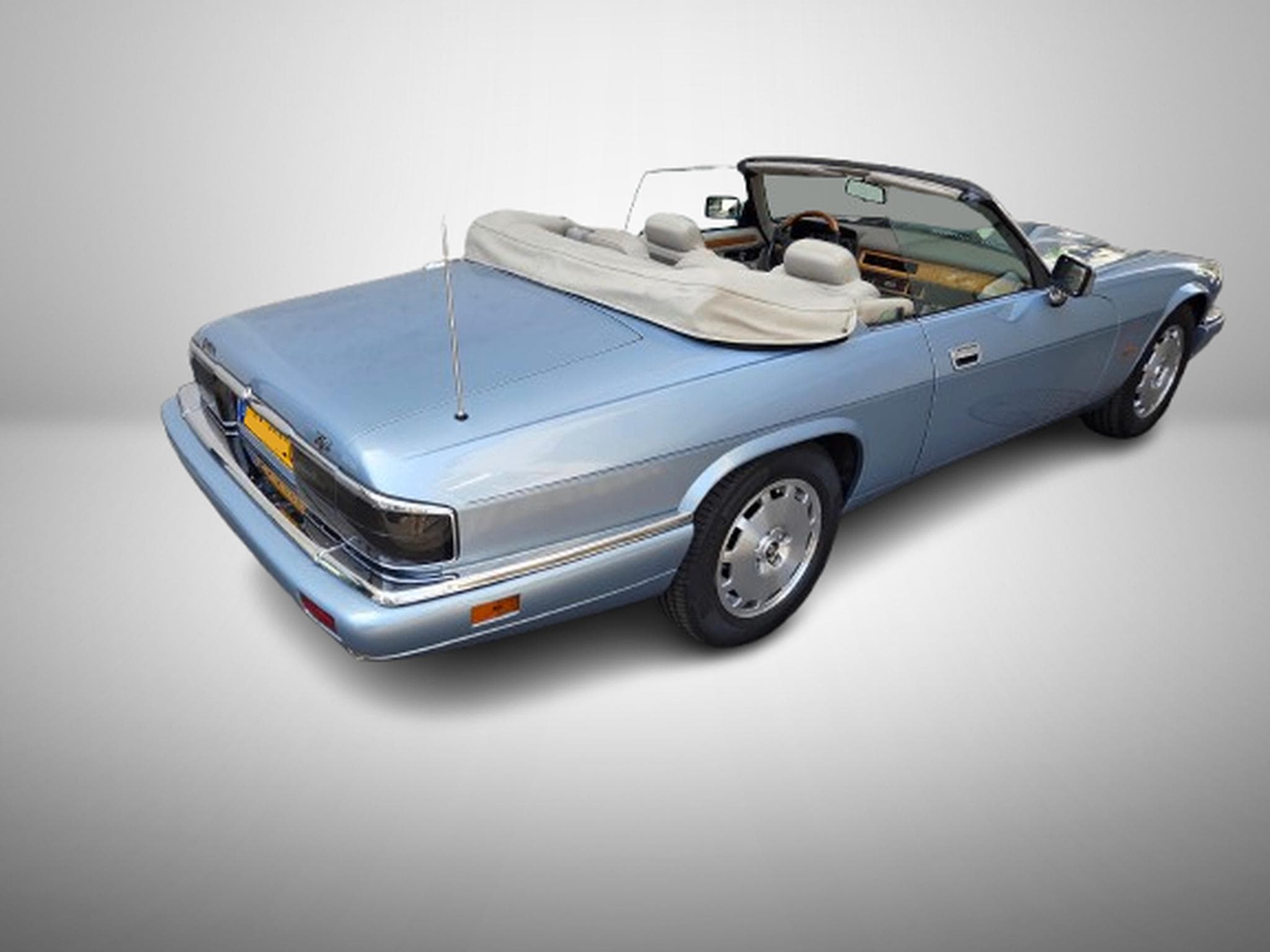 Jaguar XJSC Célébration 4.0 BVA 231 cv (1995) - Photo 2