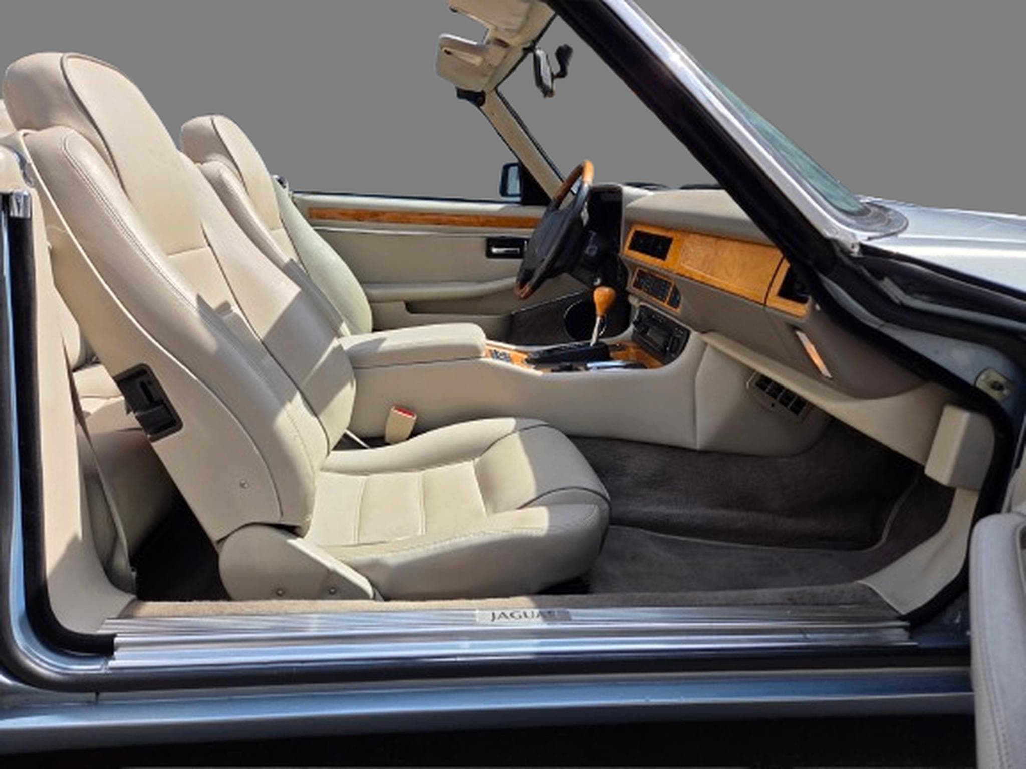 Jaguar XJSC Célébration 4.0 BVA 231 cv (1995) - Photo 8