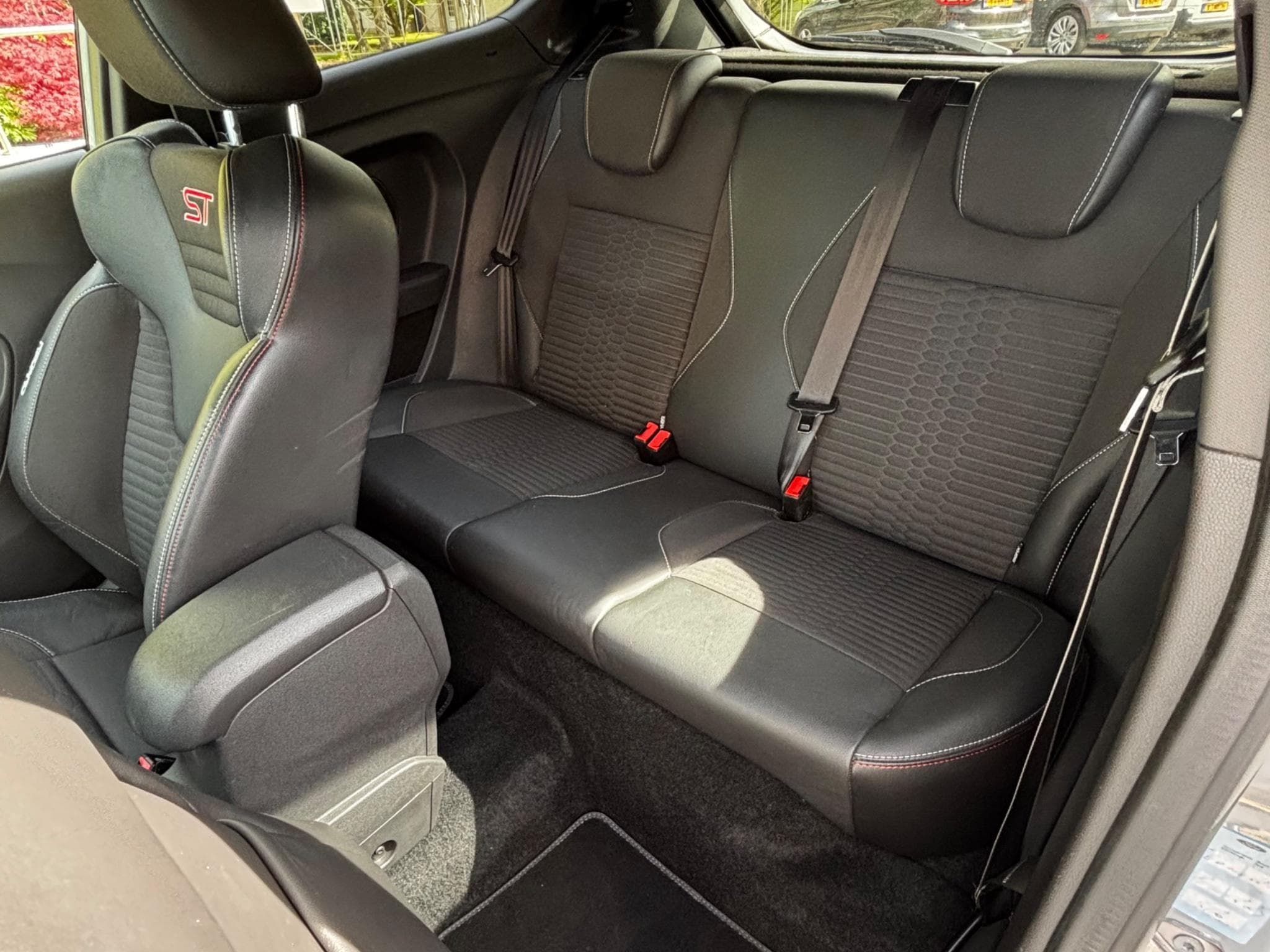 Ford Fiesta ST200 (2017) - Photo 2