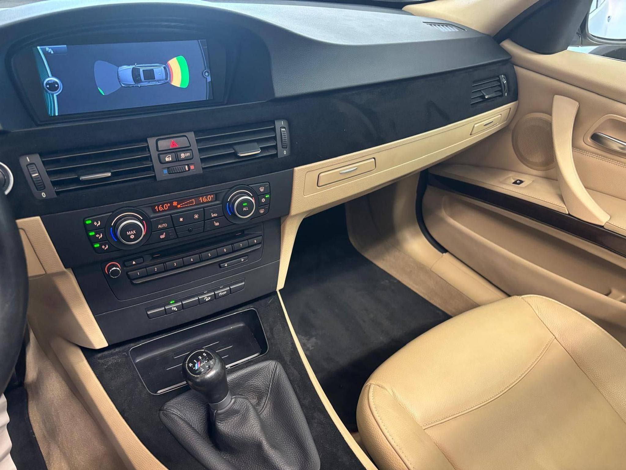 BMW 320 xDrive (2012) - Foto 10