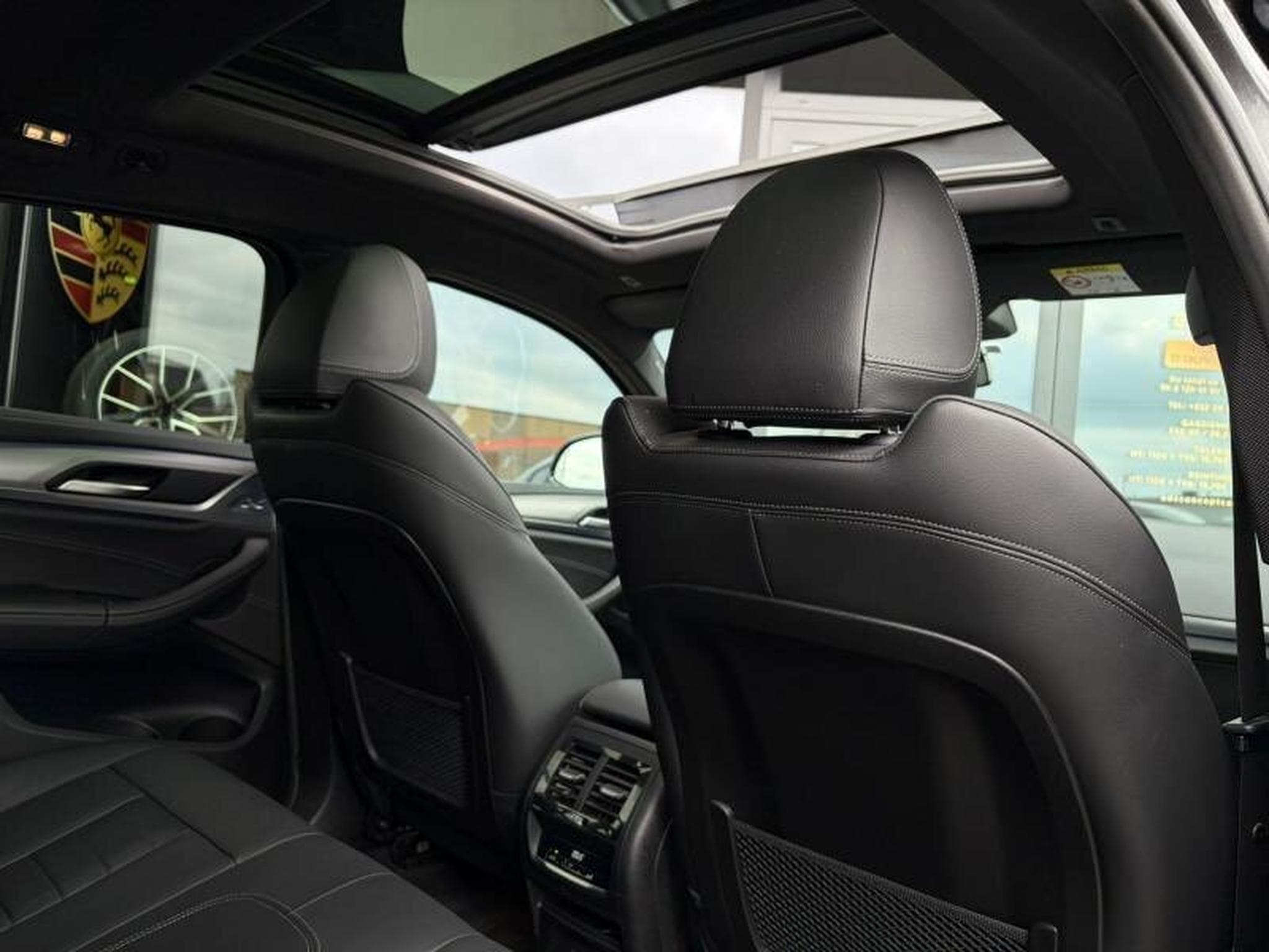 BMW X4 xDrive20i pack M 2.0L 184CV 1ère MAIN (2021) - Photo 15