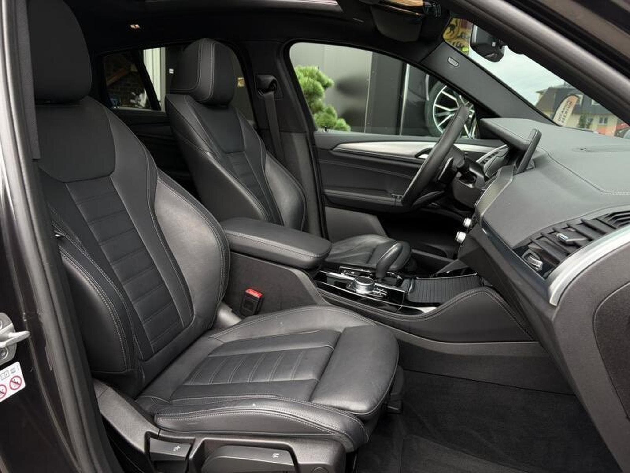 BMW X4 xDrive20i pack M 2.0L 184CV 1ère MAIN (2021) - Photo 11