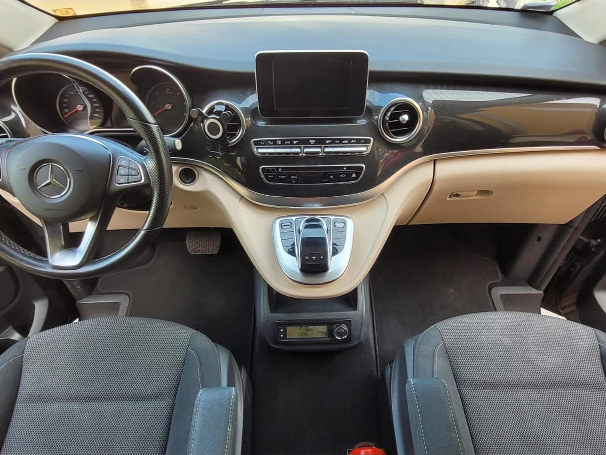 Mercedes Marco Polo (2017) - Photo 6