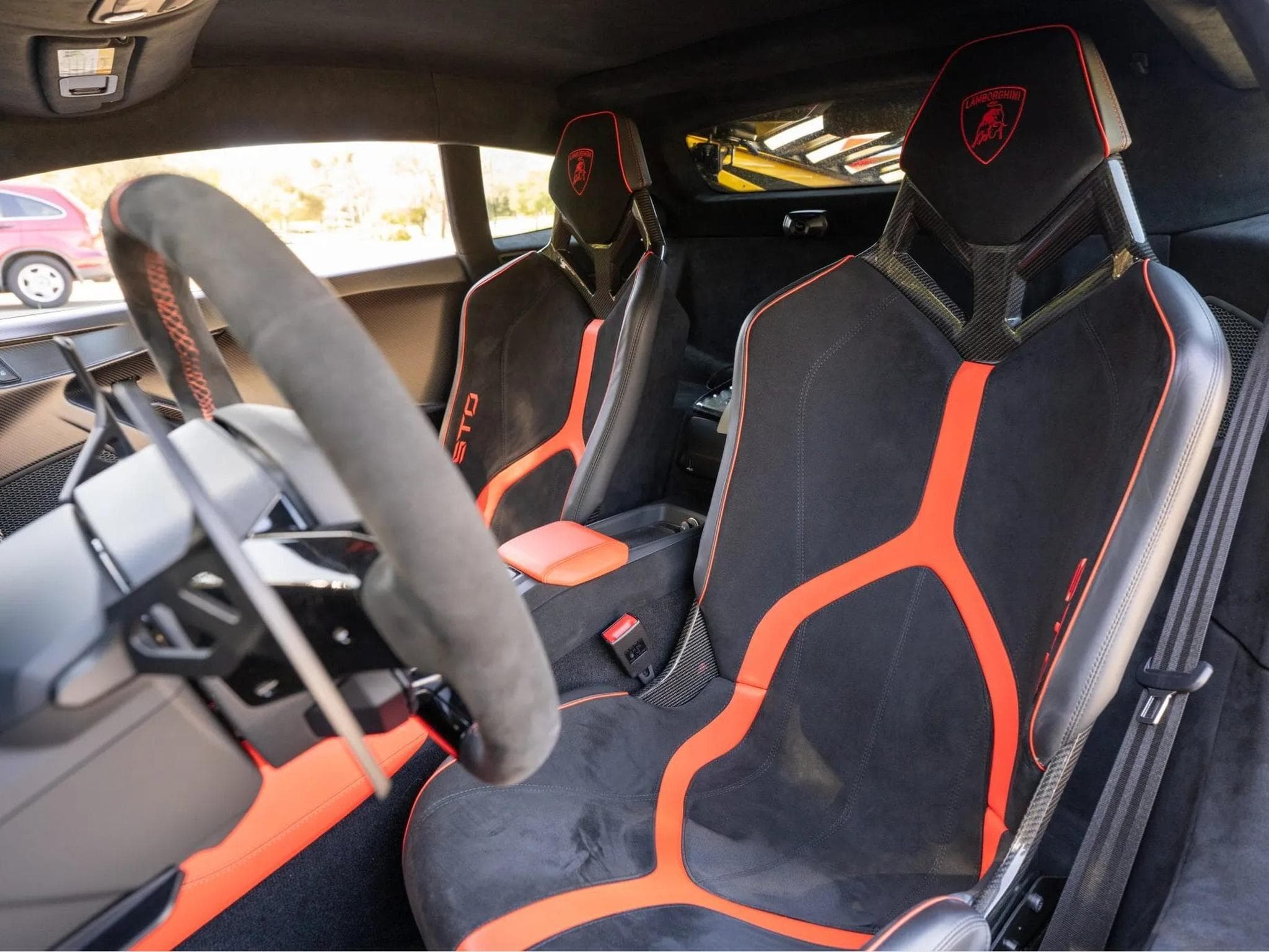 Lamborghini Huracán STO (2023) - Photo 3