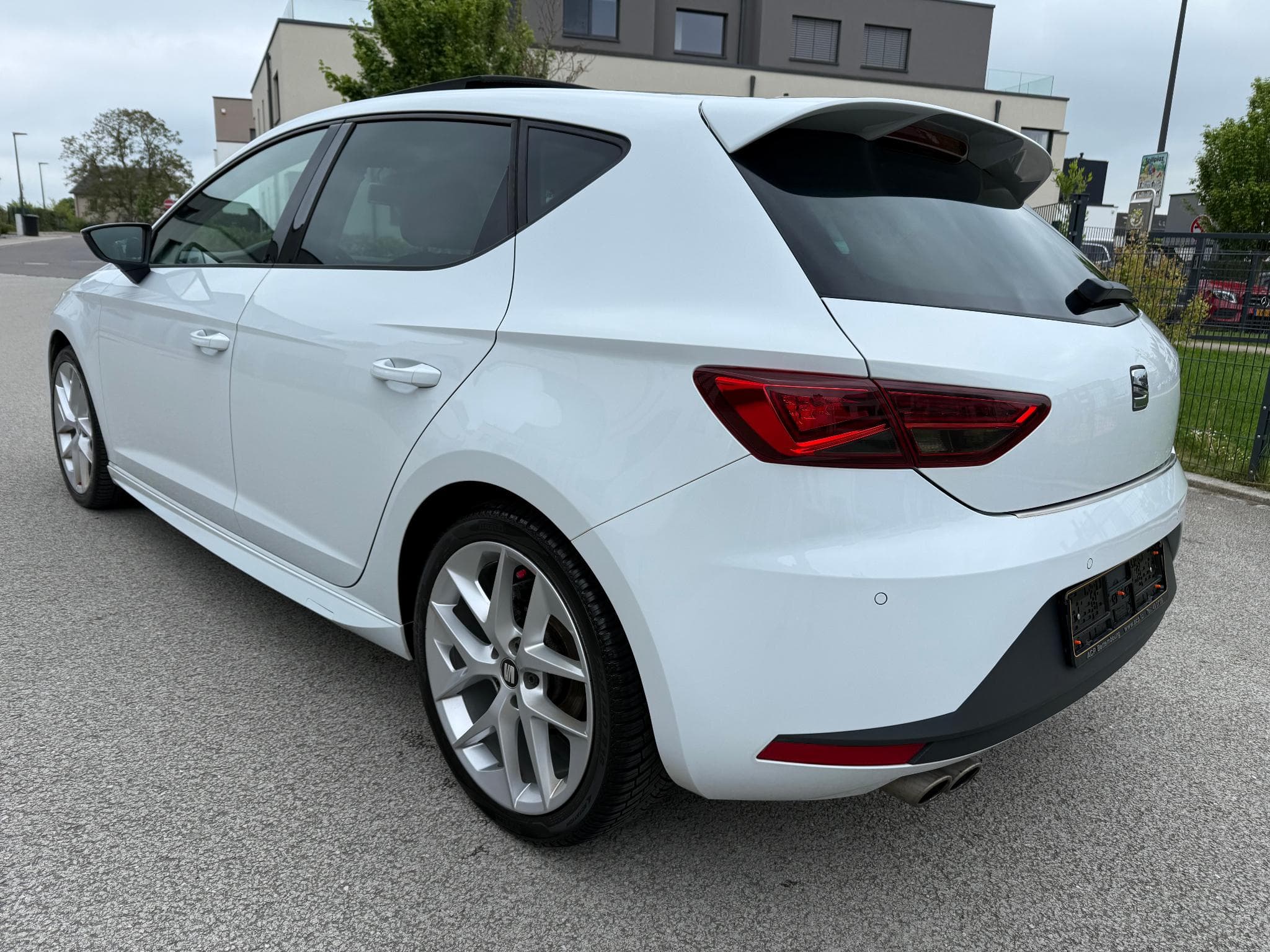 Seat Leon FR 2.0 TDI SPORT EDITION 150 PS FAP (2014) - Foto 3
