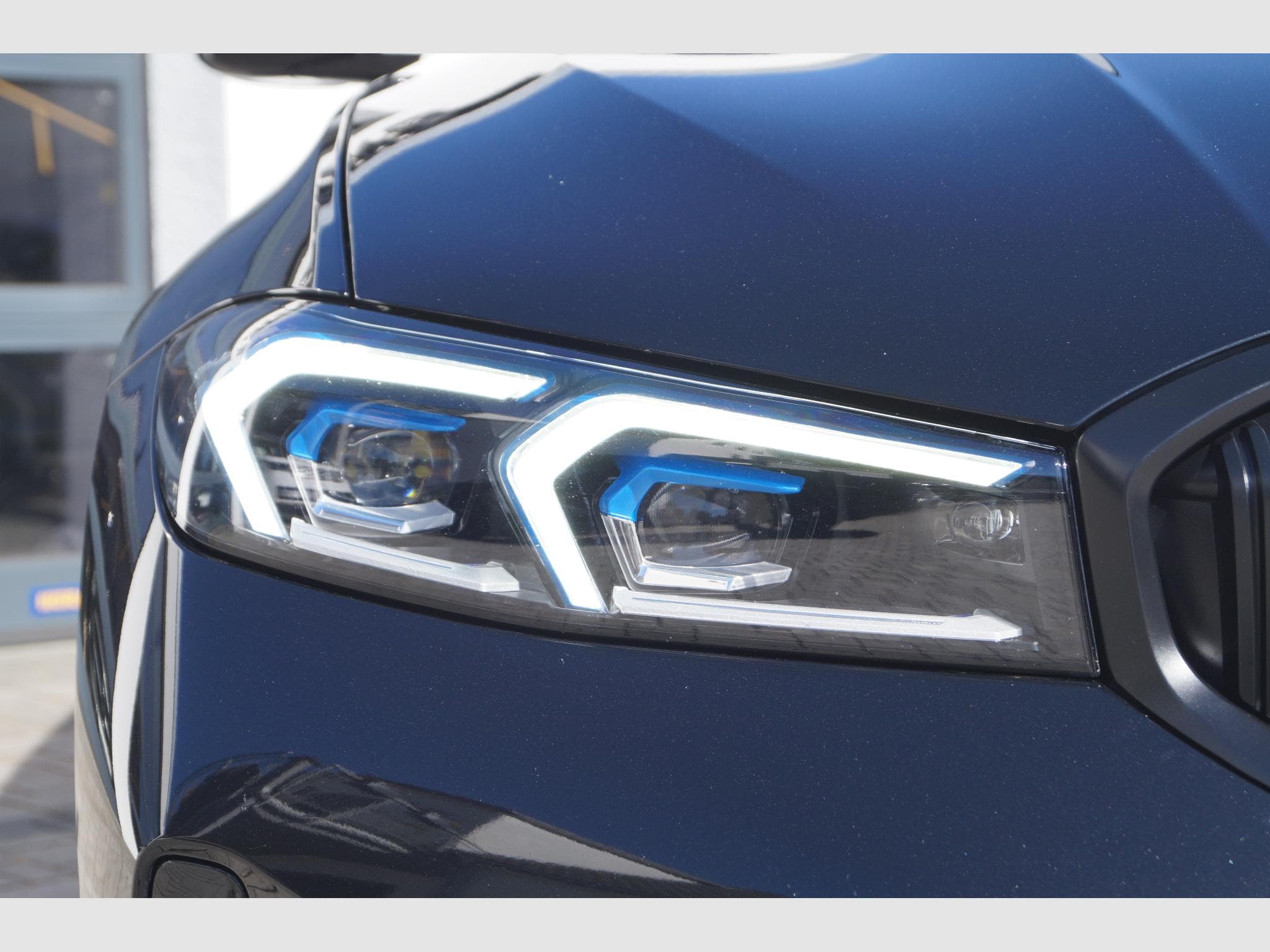 BMW 320 320d xDrive M Sport Facelift (2025) - Photo 8