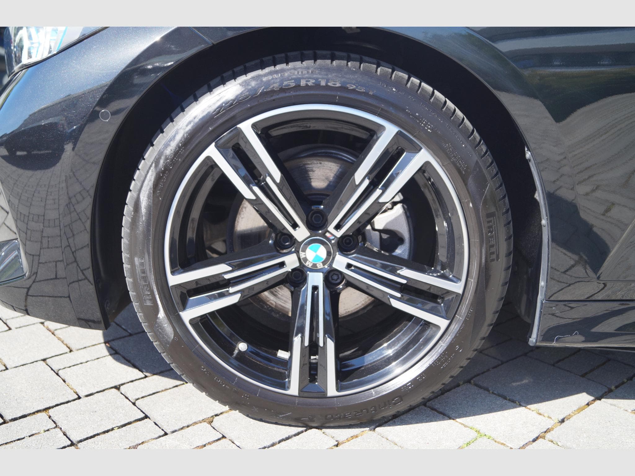 BMW 320 320d xDrive M Sport Facelift (2025) - Photo 6