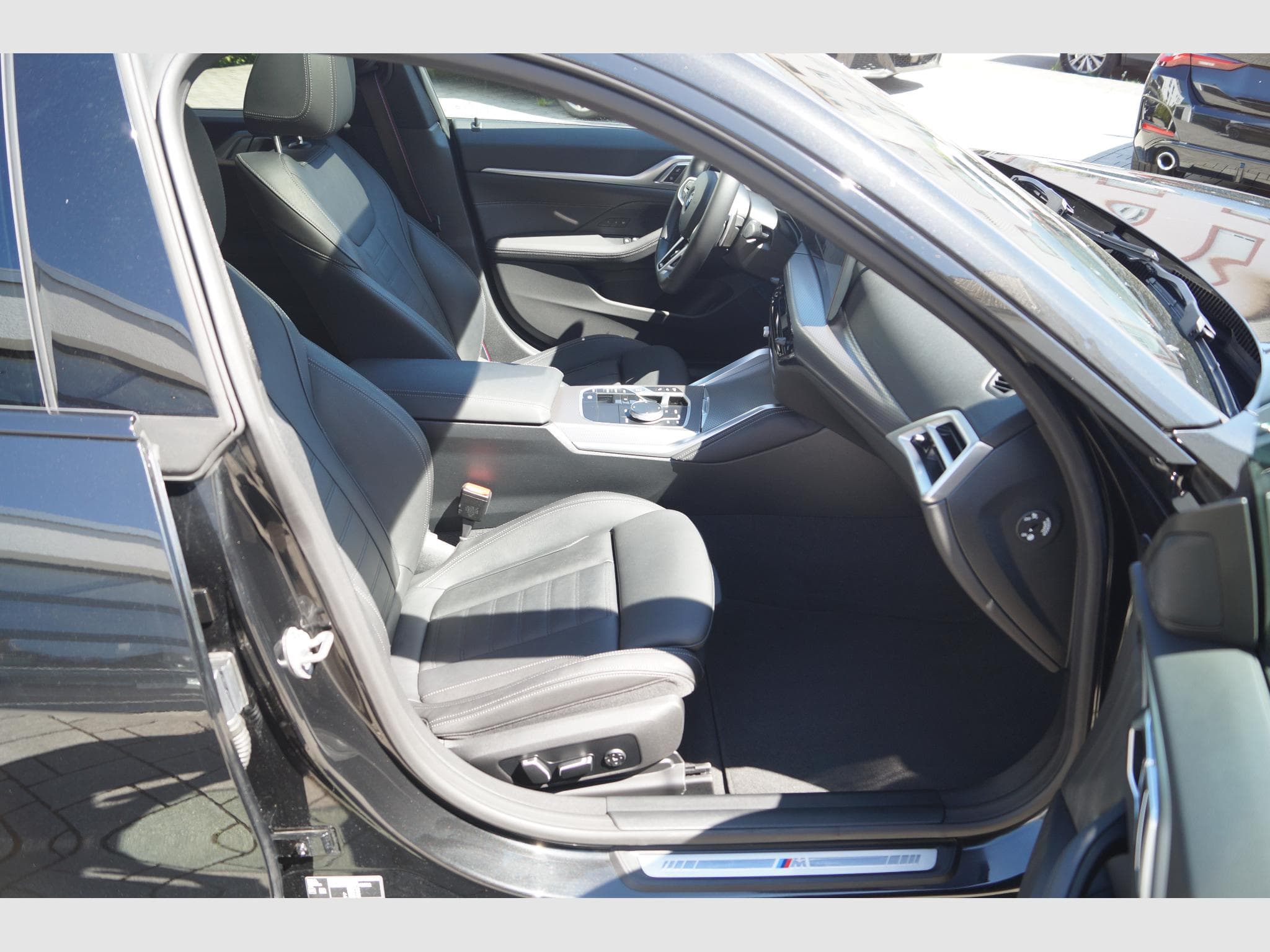 BMW 420 Gran Coupé 420d GranCoupé xDrive *M Sport Pro, Schiebedach* (2025) - Photo 14