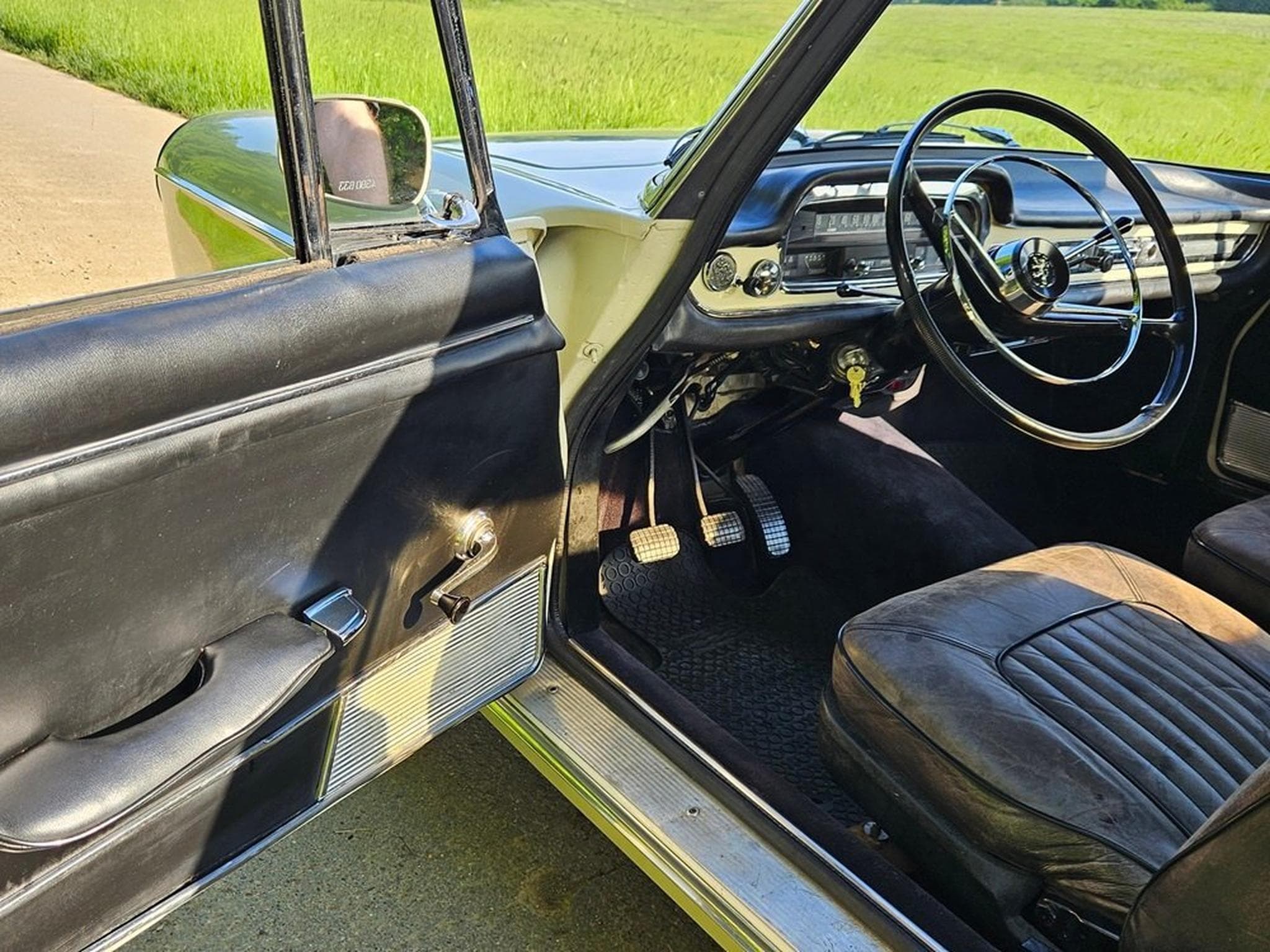 Peugeot 404 Pininfarina (1962) - Photo 3
