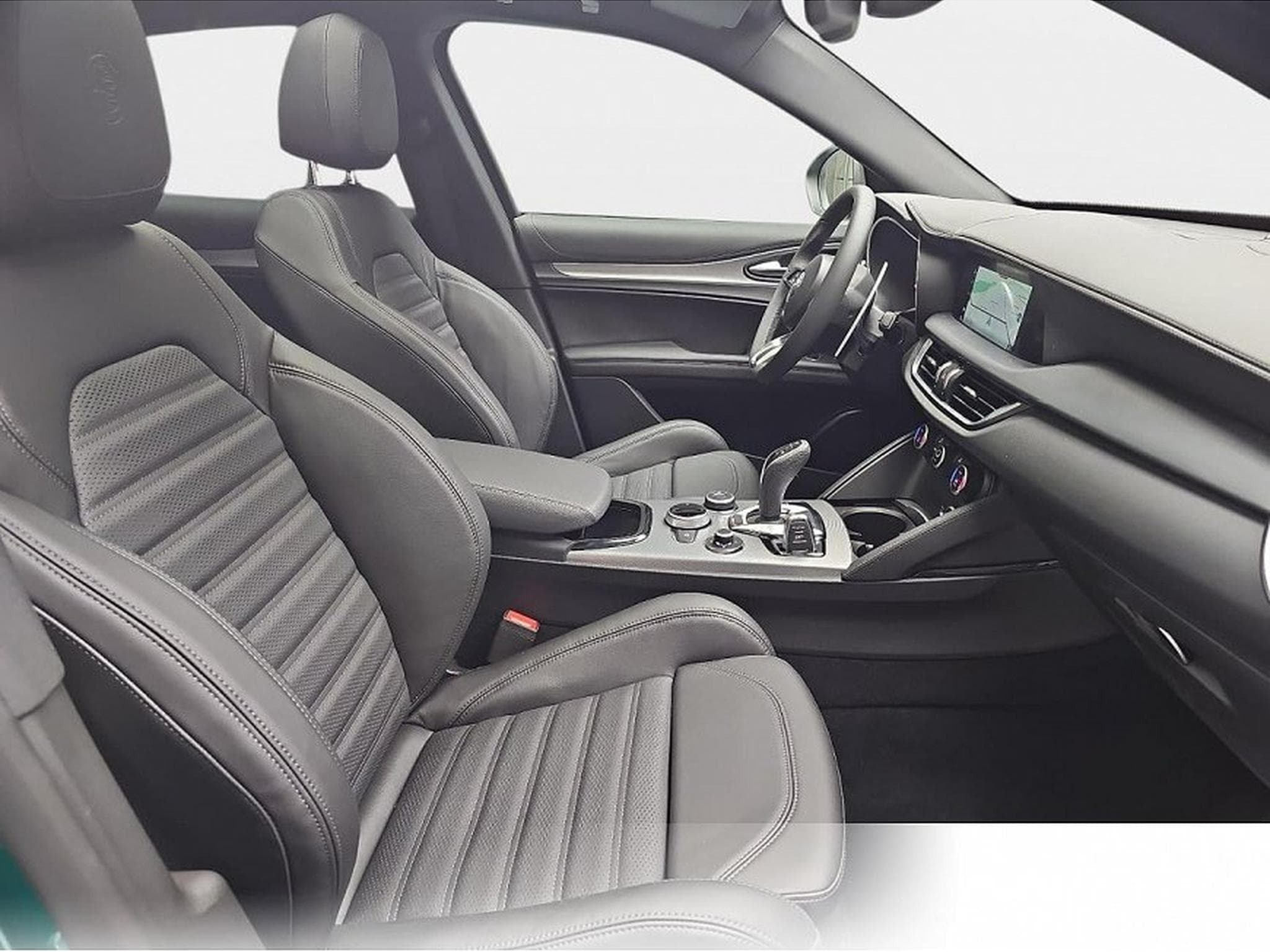 Alfa-Romeo Stelvio (2026) - Photo 15