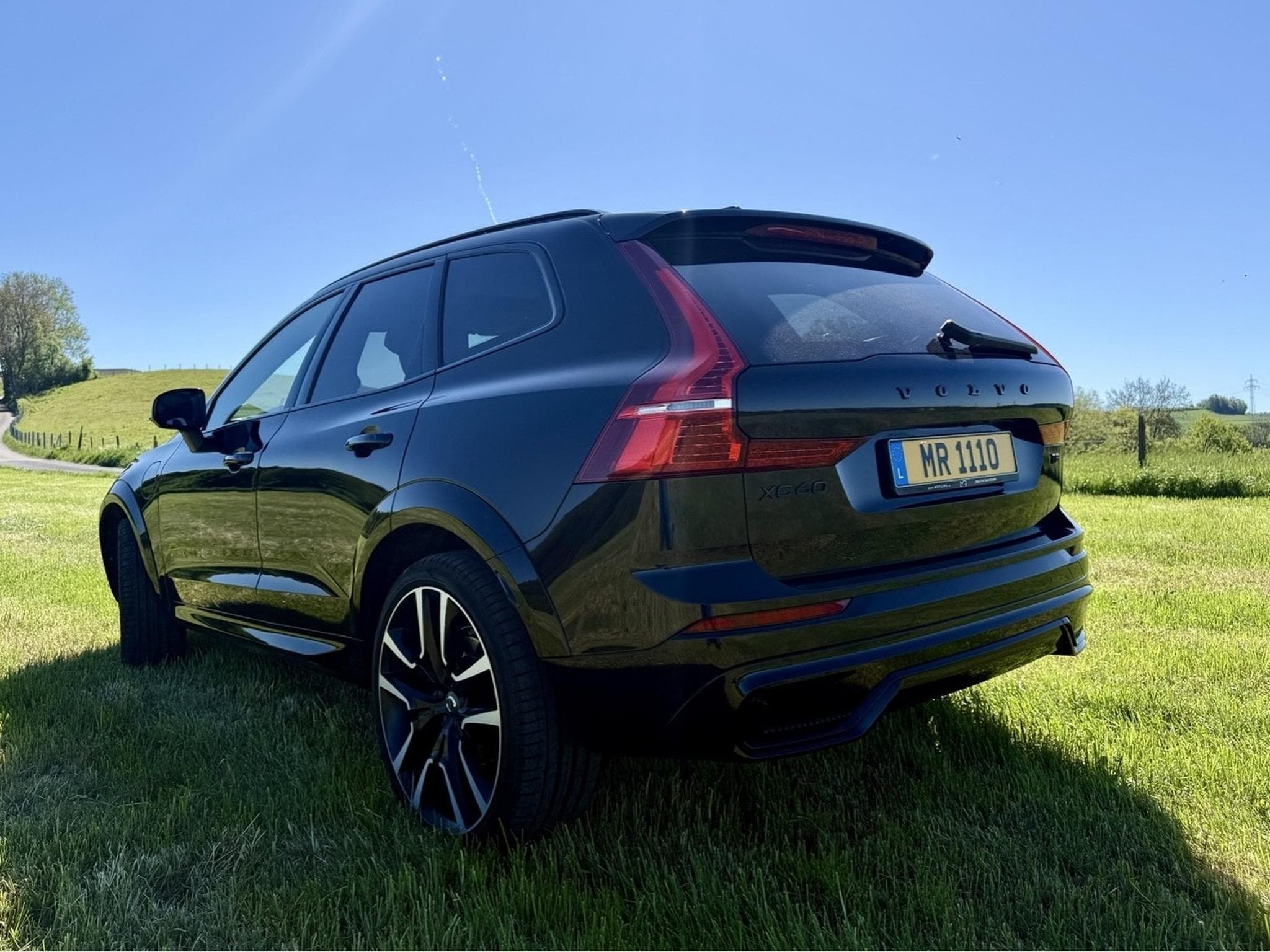 Volvo XC60 T8 R-Design AWD (2021) - Photo 4