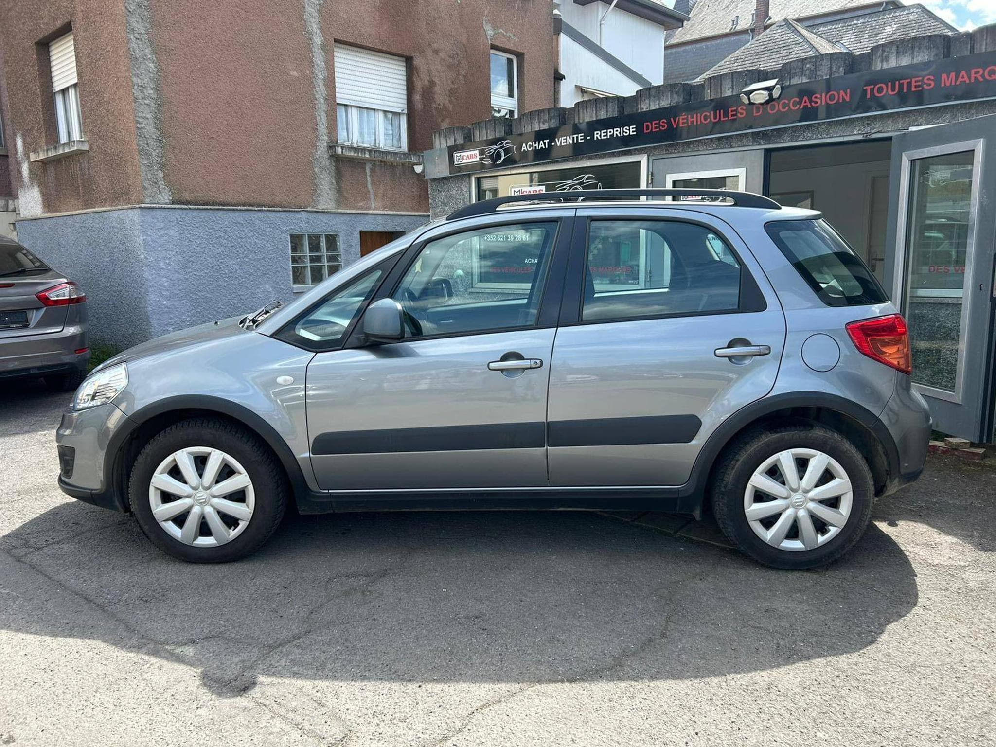 Suzuki SX4 1.6 Automatique 120cv (2013) - Photo 3