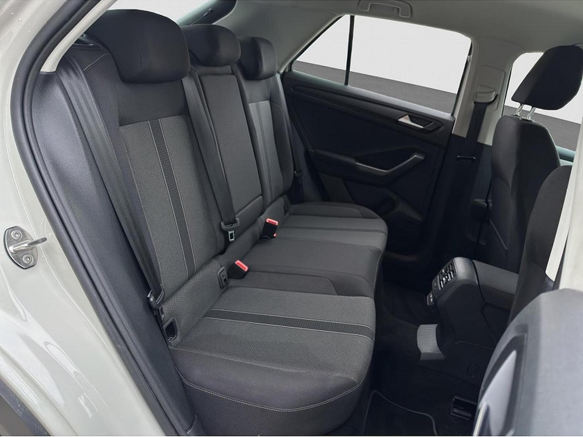 VW T-Roc (2025) - Foto 18