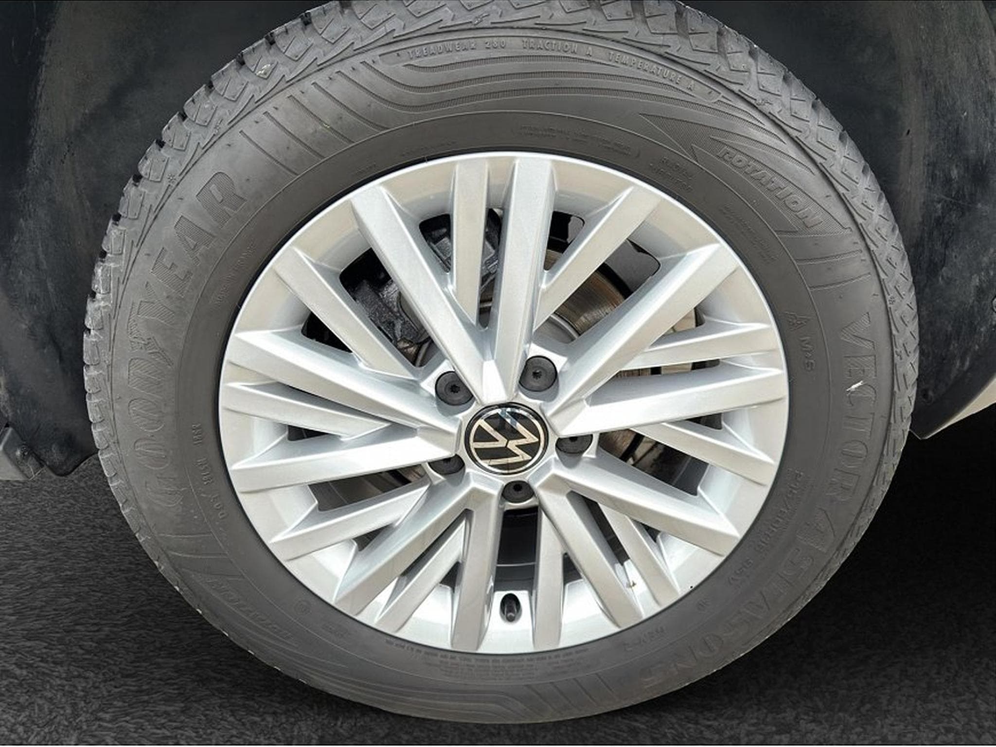 VW T-Roc (2025) - Foto 23