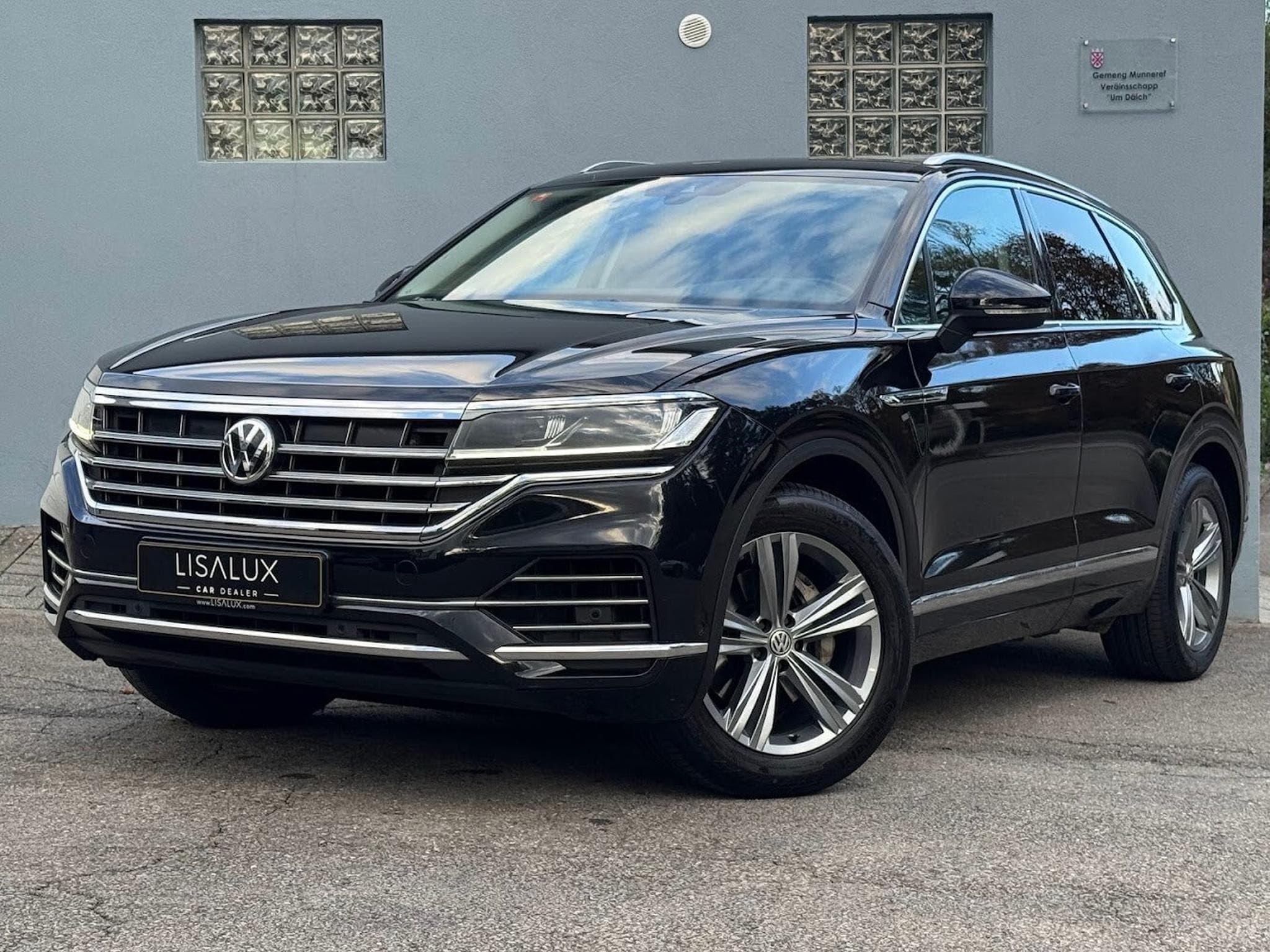 VW Touareg 3.0 tdi (2020) - Photo 1