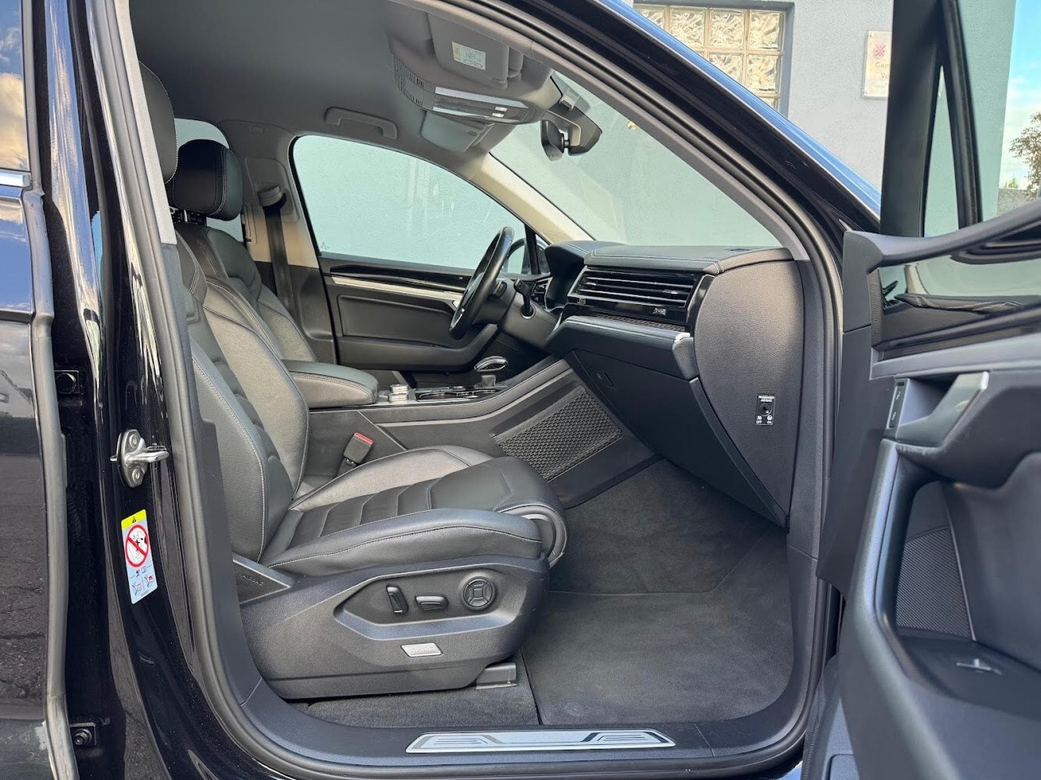 VW Touareg 3.0 tdi (2020) - Photo 12