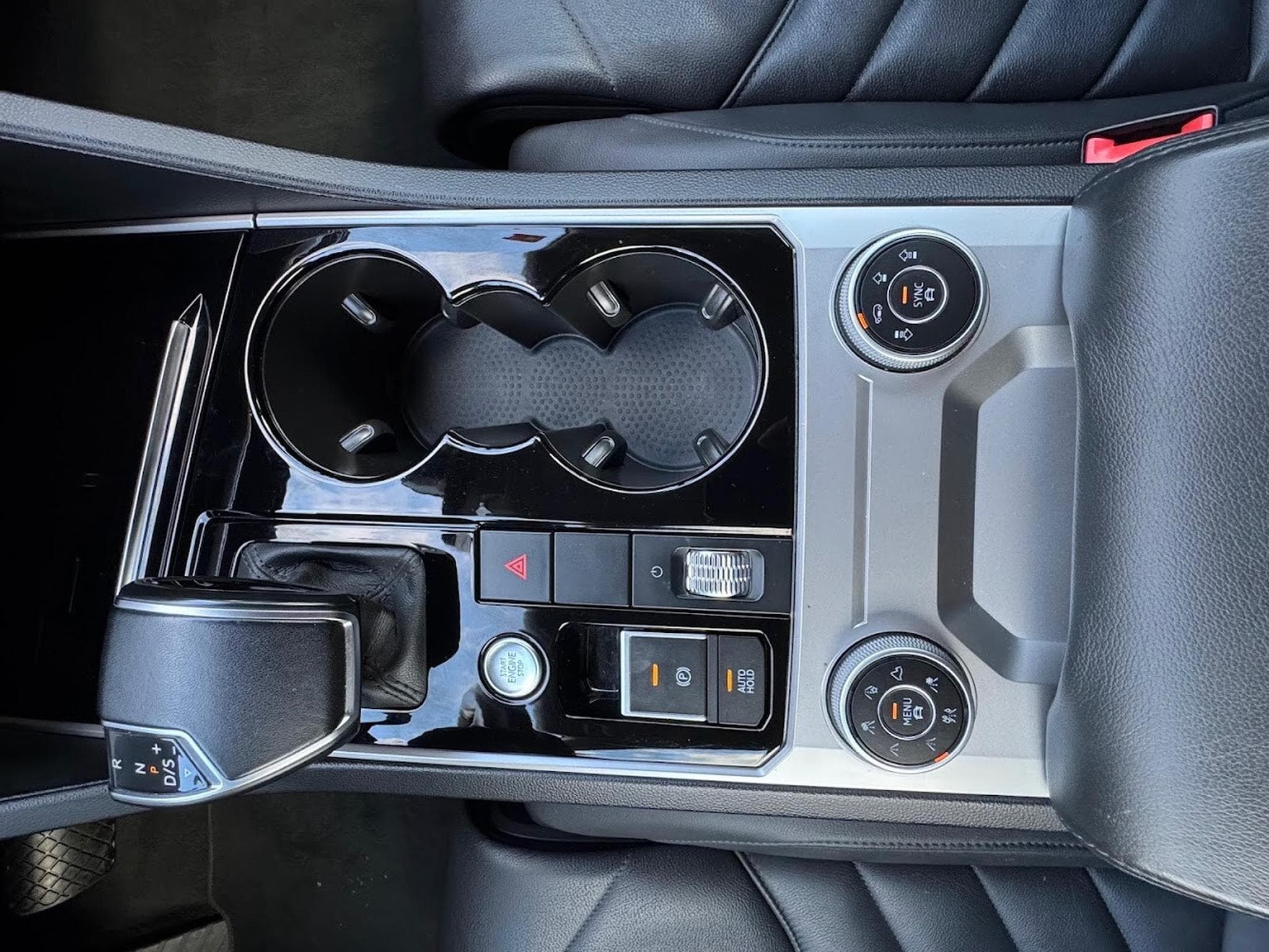 VW Touareg 3.0 tdi (2020) - Photo 13