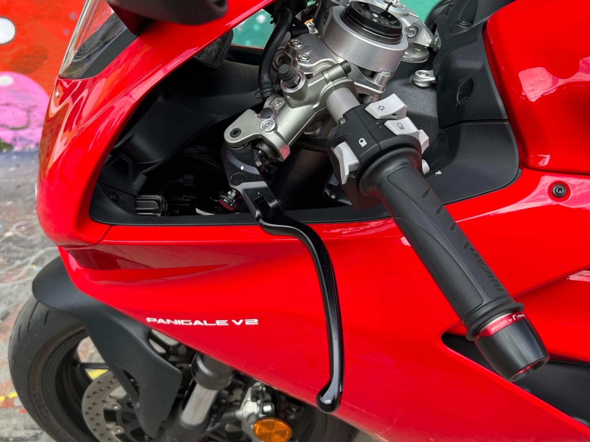 Ducati Panigale V2 (2020) - Photo 3