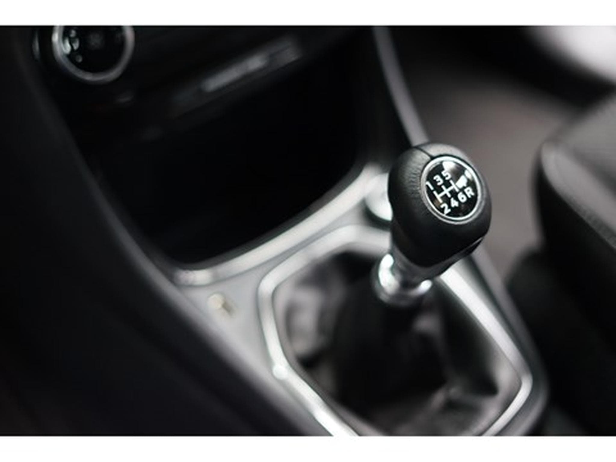 Ford Puma 1.0i Ecoboost mHEV Titanium 125cv M6 (2021) - Foto 10