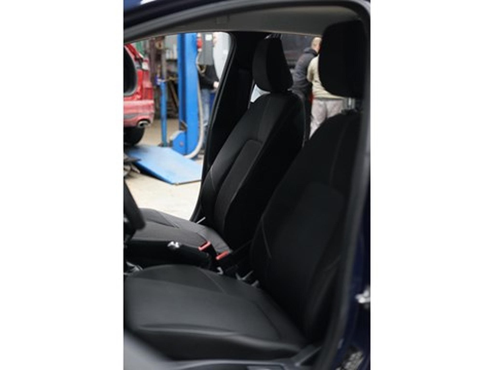 Ford Puma 1.0i Ecoboost mHEV Titanium 125cv M6 (2021) - Foto 11