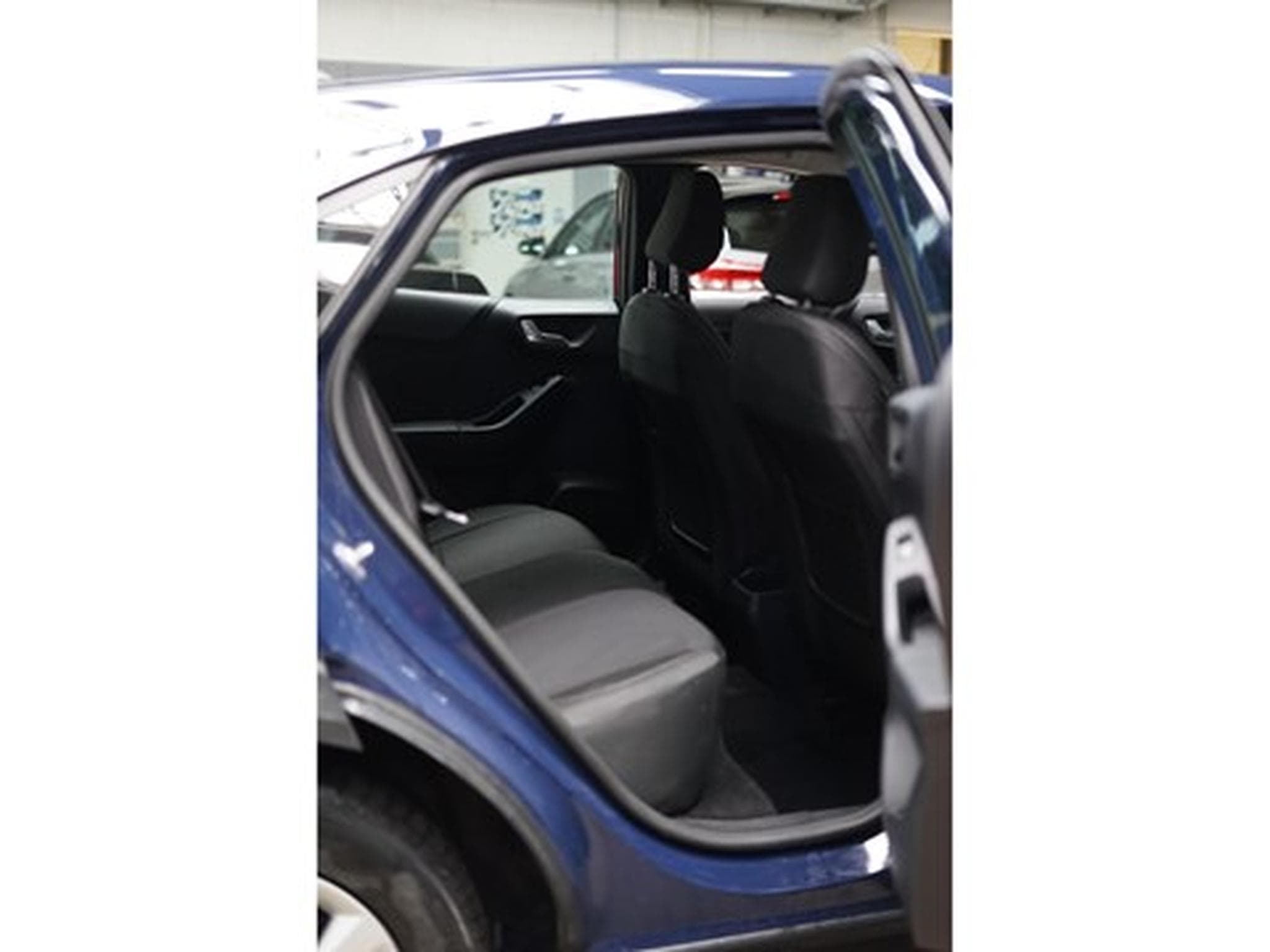 Ford Puma 1.0i Ecoboost mHEV Titanium 125cv M6 (2021) - Foto 12