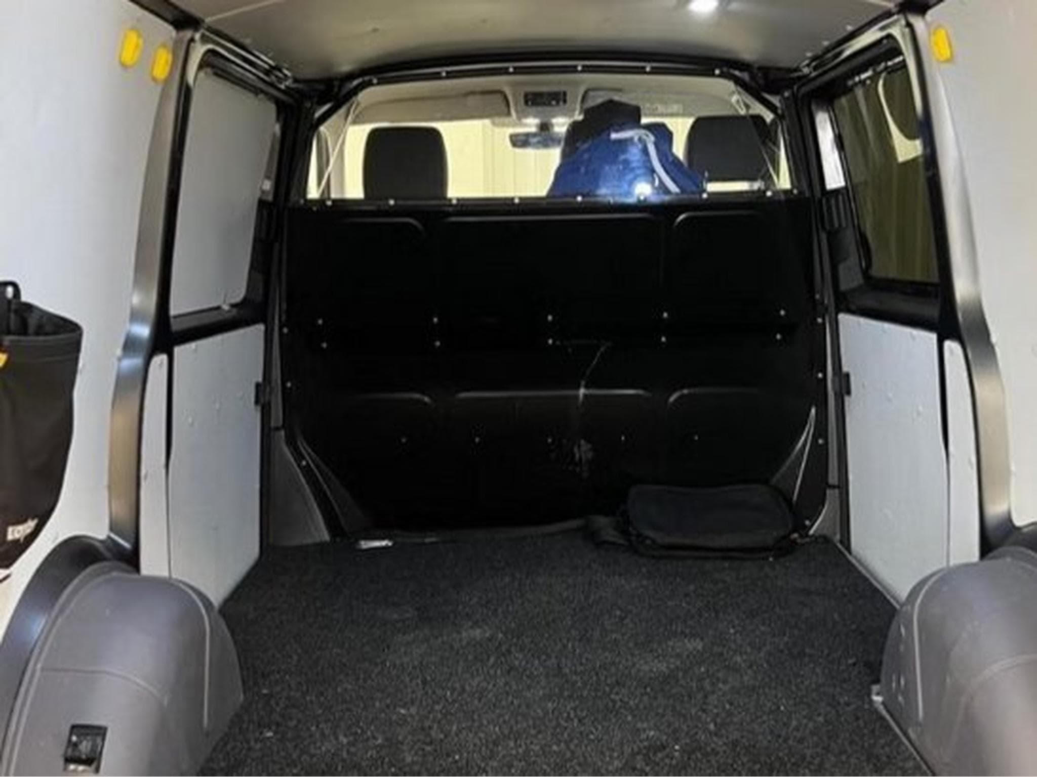 VW Transporter 2.0TDI 150CH 4Motion Webasto (2022) - Foto 3