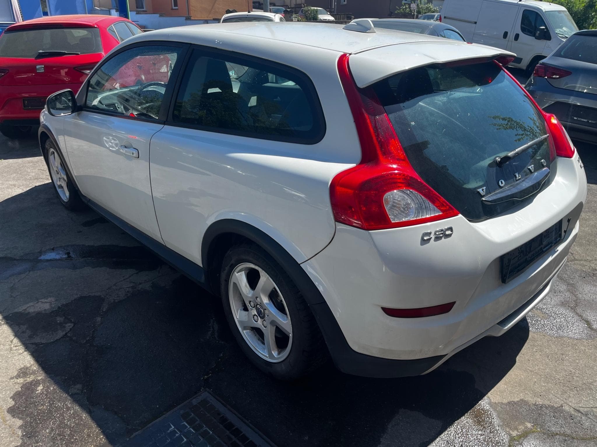 Volvo C30 1.6d drive (2010) - Photo 2