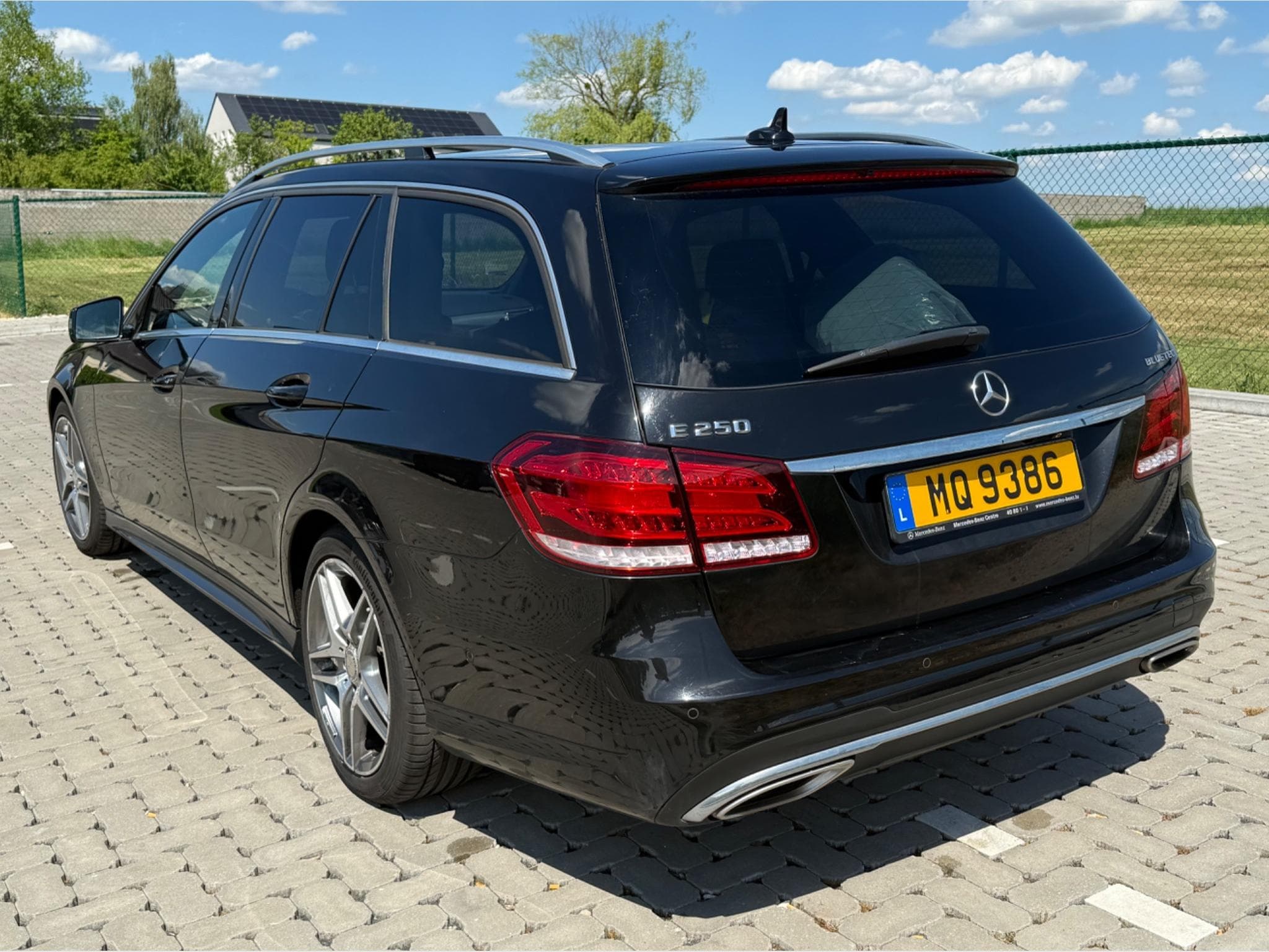 Mercedes E 250 AMG Line 4Matic (2015) - Photo 2