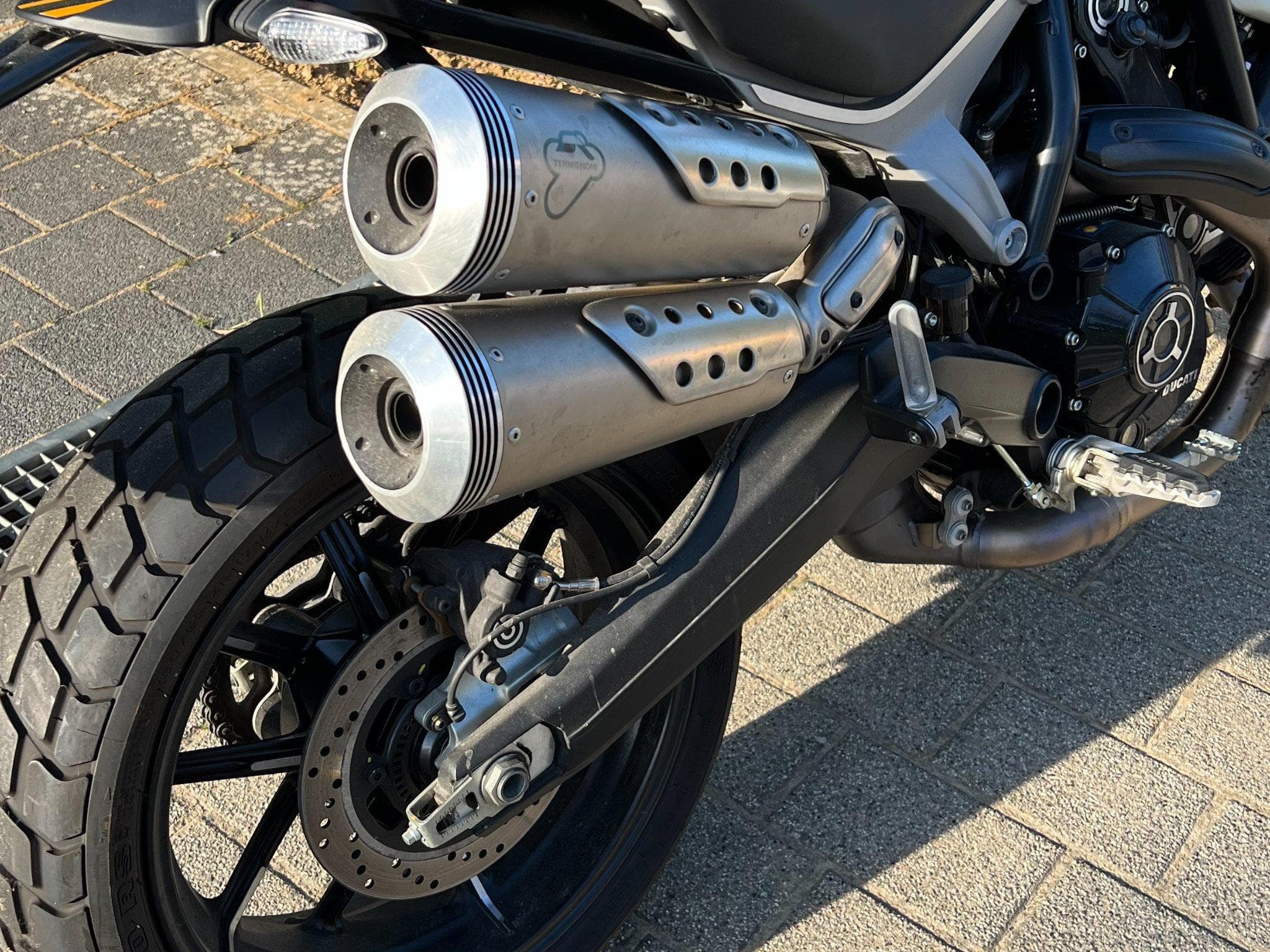 Ducati Scrambler 1100 sport (2018) - Photo 2