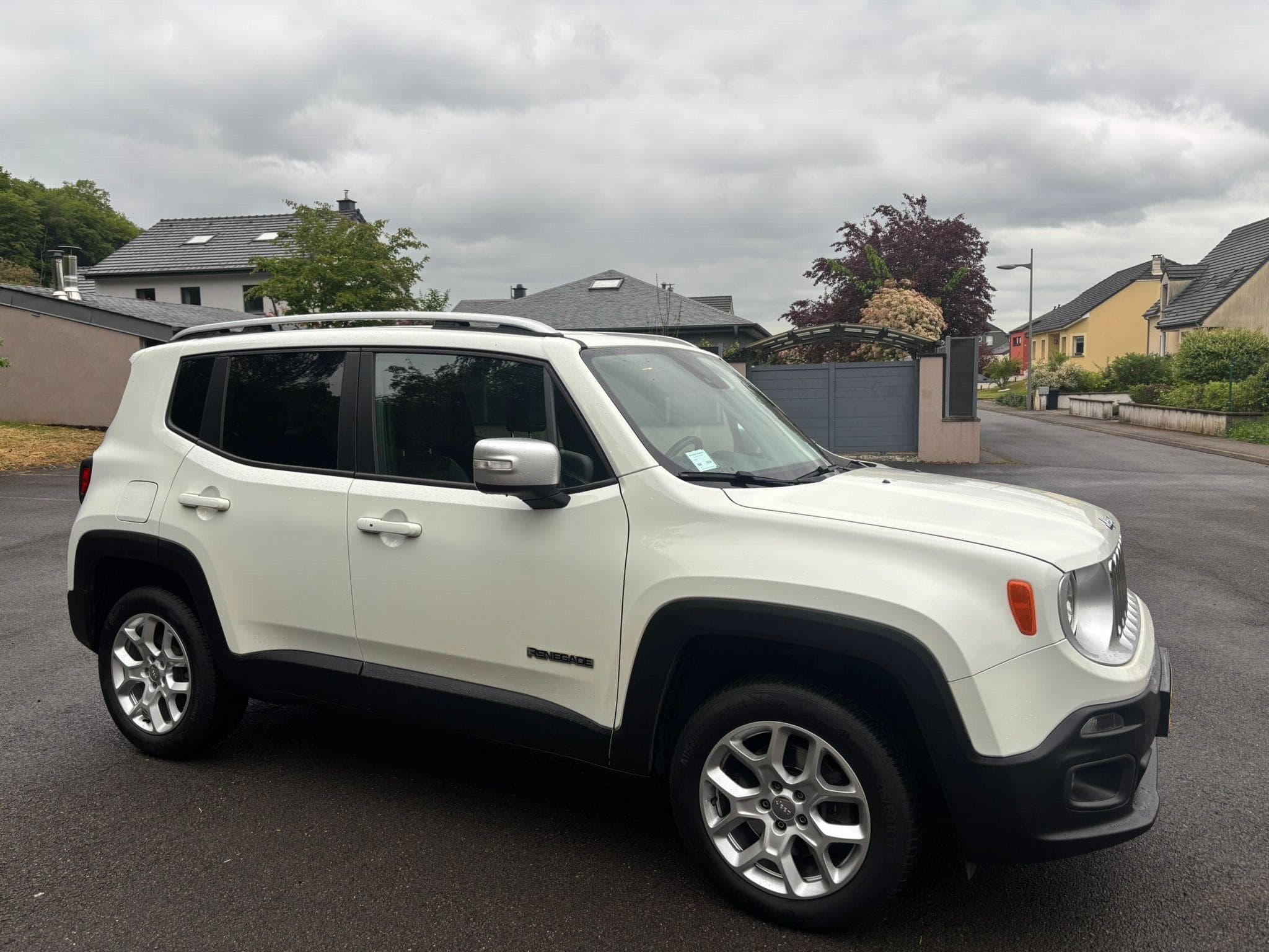 Jeep Renegade Limited 4WD (2016) - Foto 4