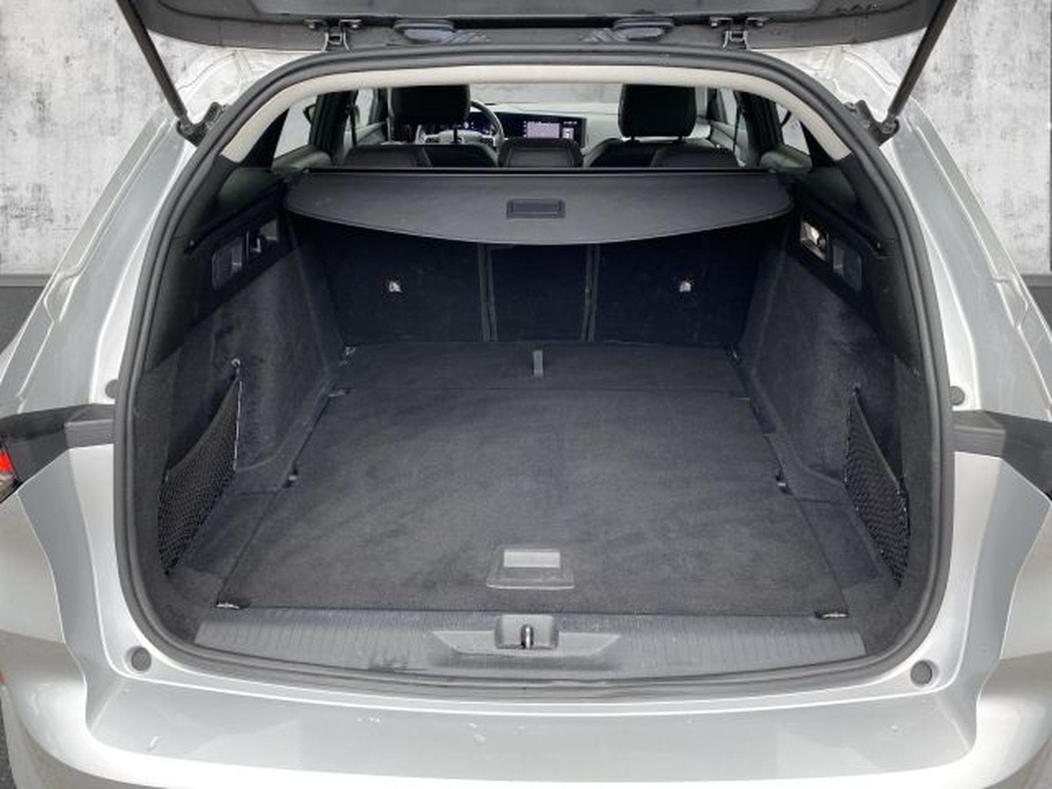 Opel Astra Astra L 1.5 D Elegance 8G-Autom. NAVI LED RFK (2024) - Photo 10