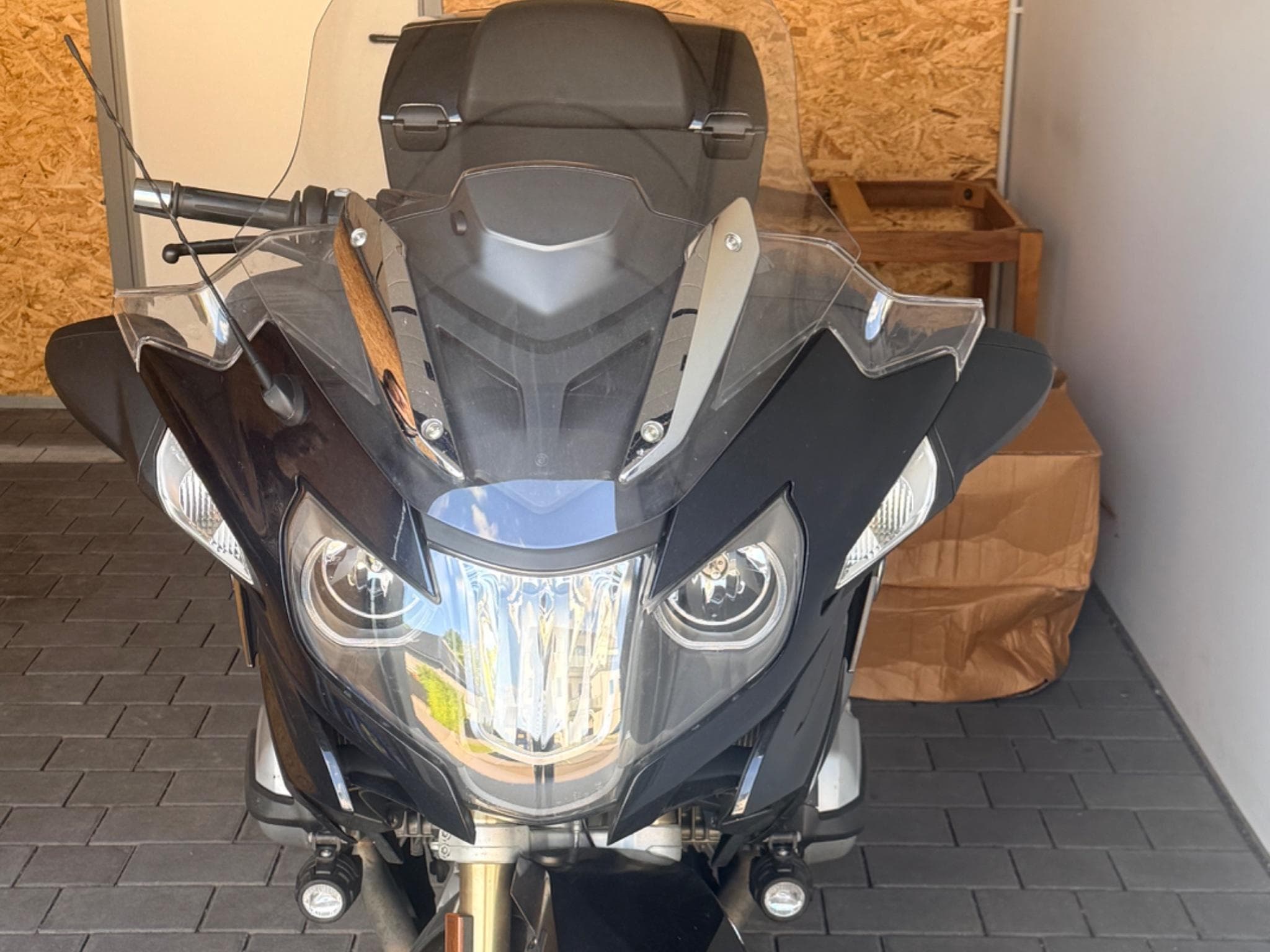BMW R r 1200 RT (2018) - Photo 2