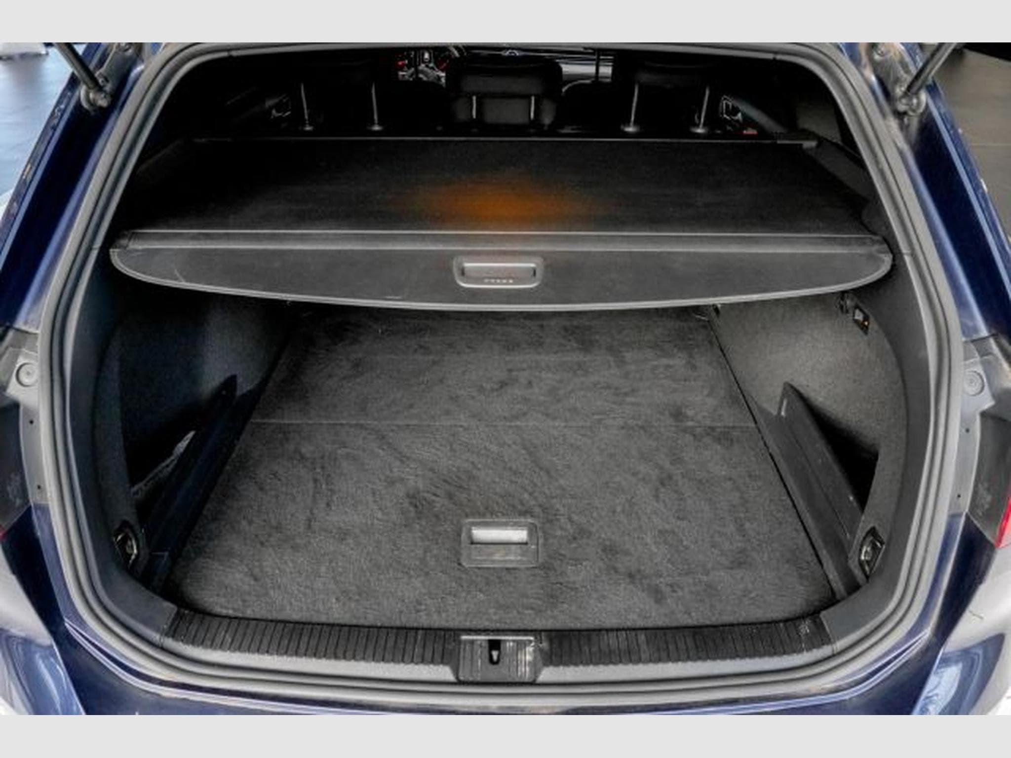 VW Passat Passat 2.0 TDI Highl. 2x R-Line NAVI AHK LED ACC (2016) - Photo 8