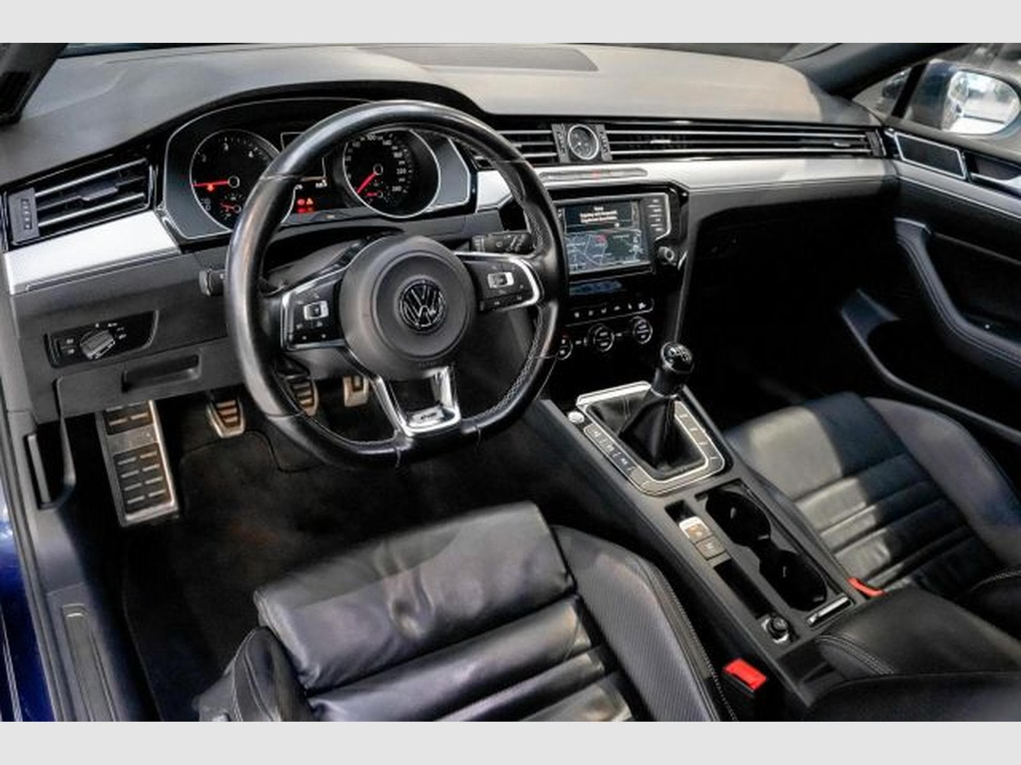 VW Passat Passat Variant 2.0 TDI Highl. 2x R-Line NAVI AHK (2016) - Foto 11