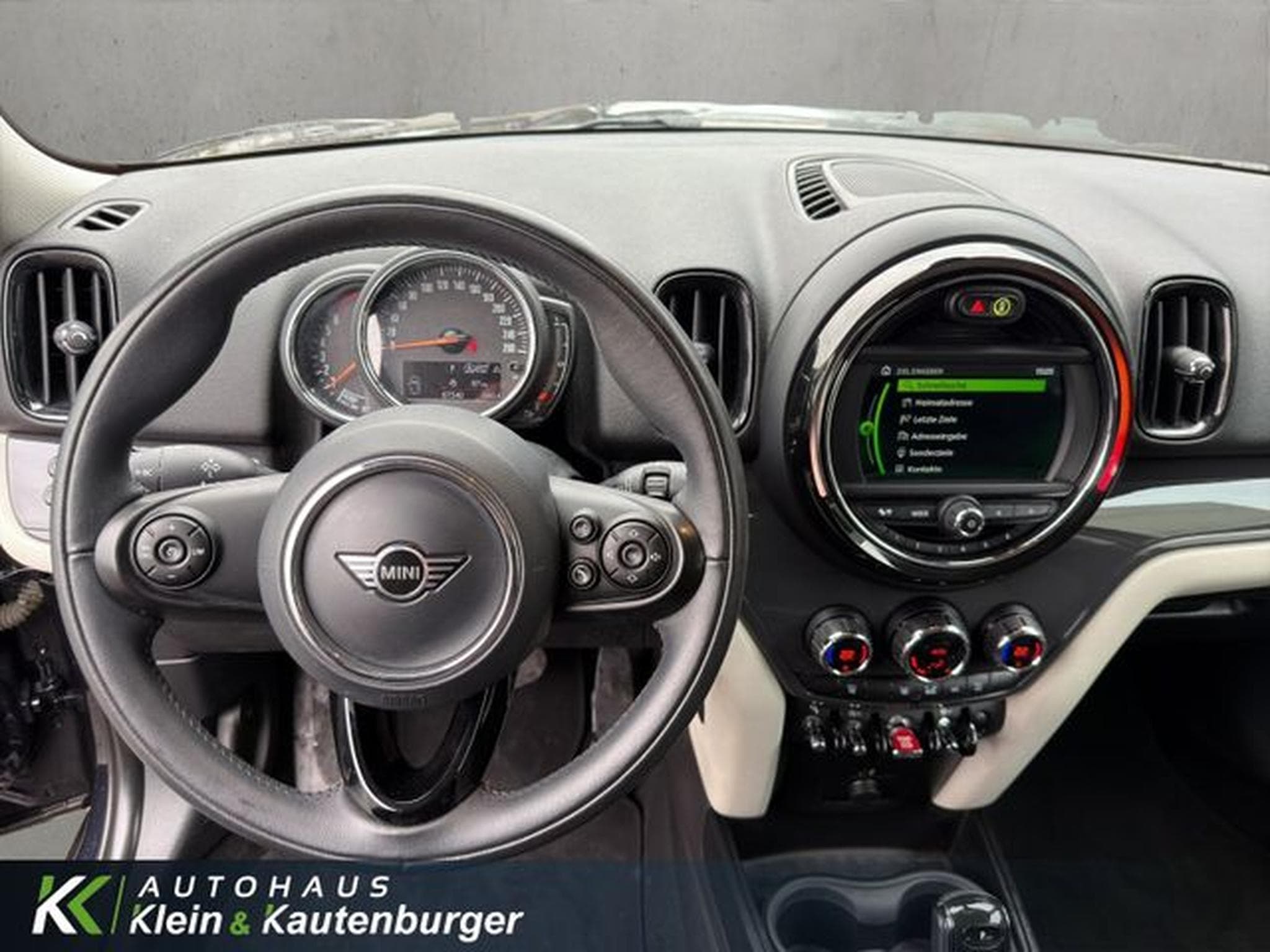 MINI Countryman COUNTRYMAN Cooper +NAVI+EINPARKHILFE (2020) - Photo 15