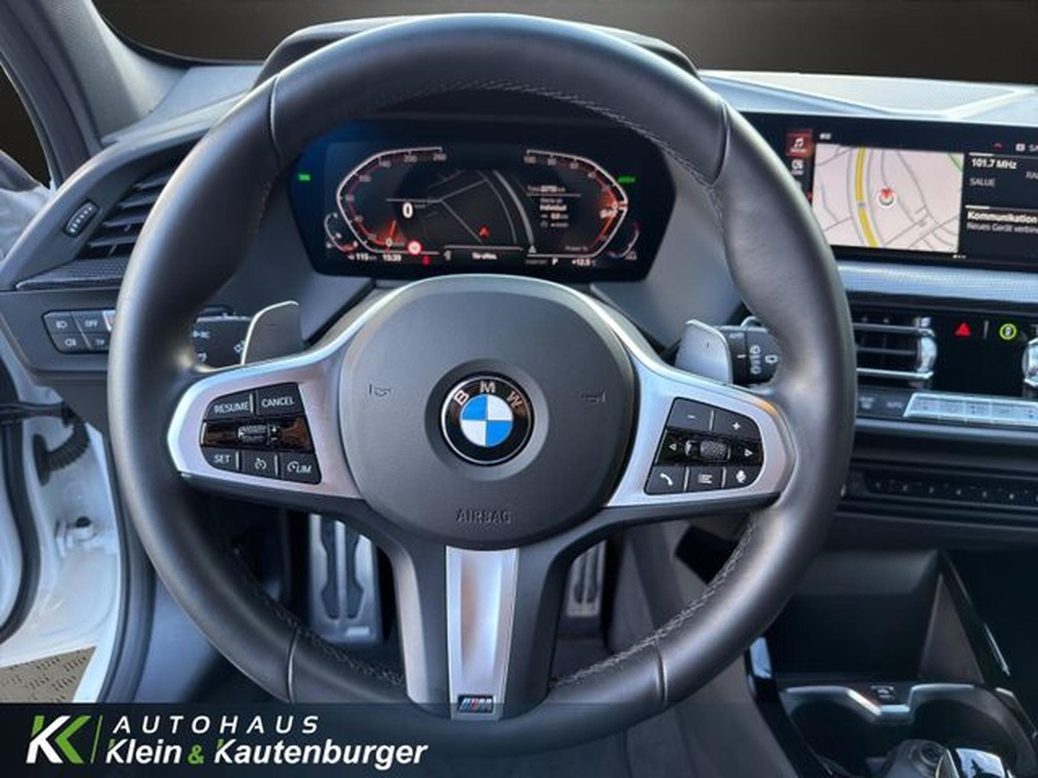 BMW 120 120 i M Sport +SPORTSITZE+SHADOW+HARMAN-KARDON (2024) - Foto 14