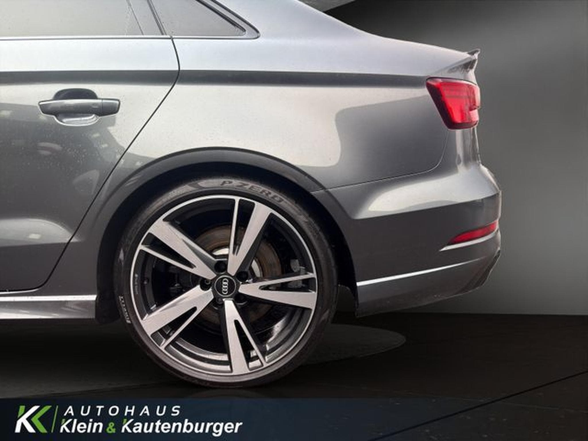 Audi RS3 RS 3 Limo 2.5 TFSI quattro +RS SPORTSITZE+B&amp;O (2020) - Photo 10