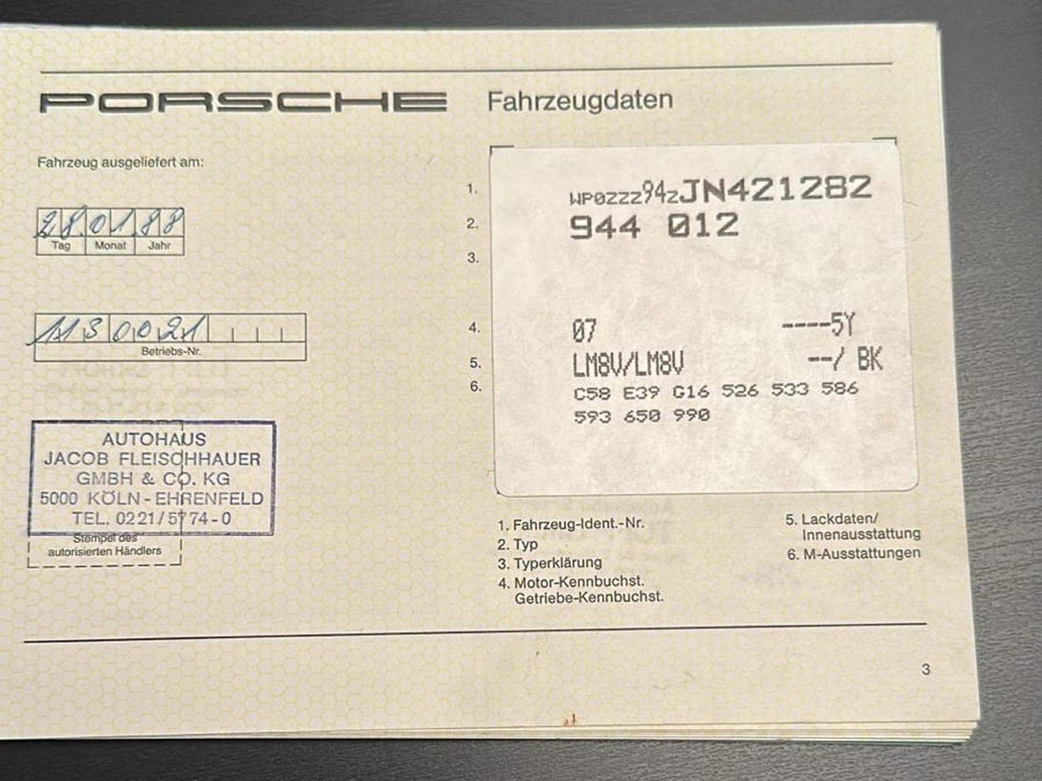 Porsche 944 2.5 163ch (1988) - Photo 8
